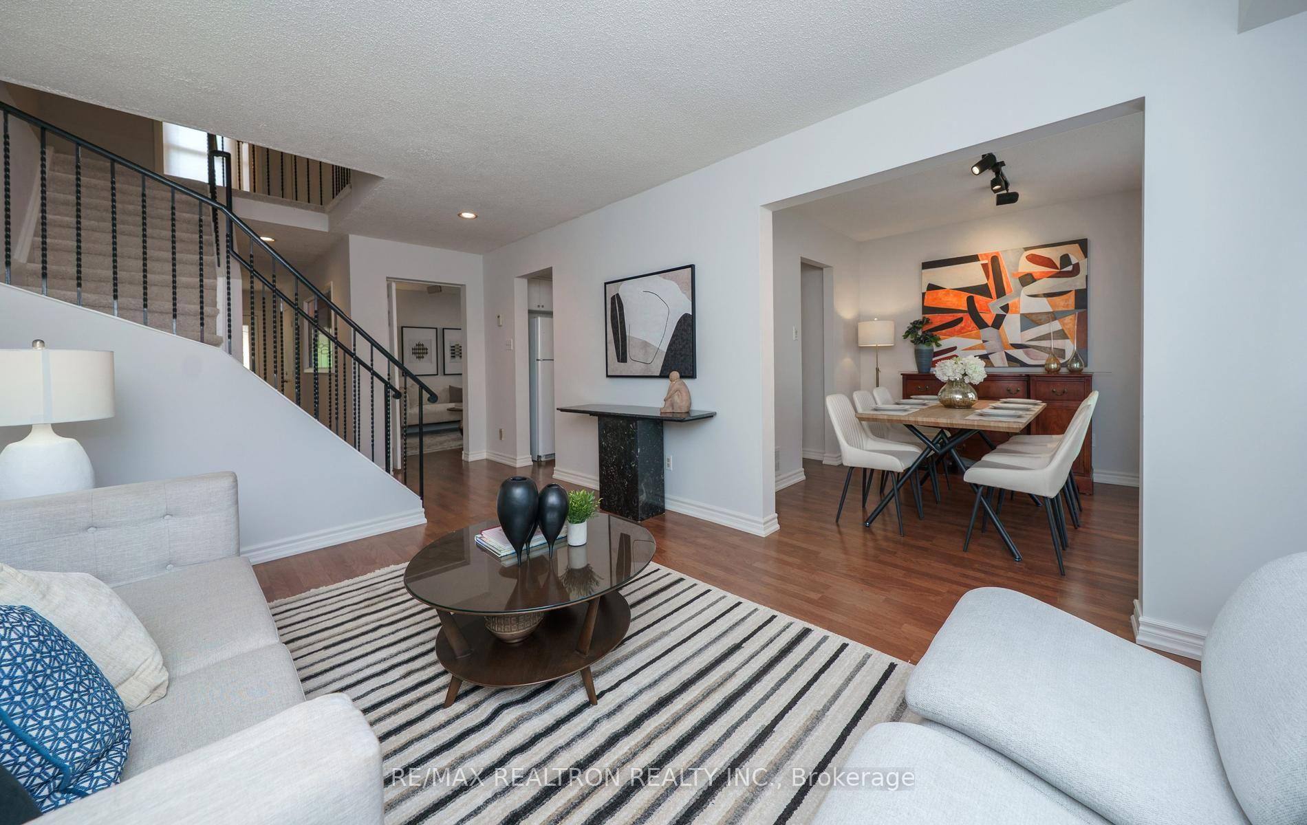 Photo 13 of 148 Mullen Drive, Vaughan, Crestwood-Springfarm-Yorkhill — HOMEH