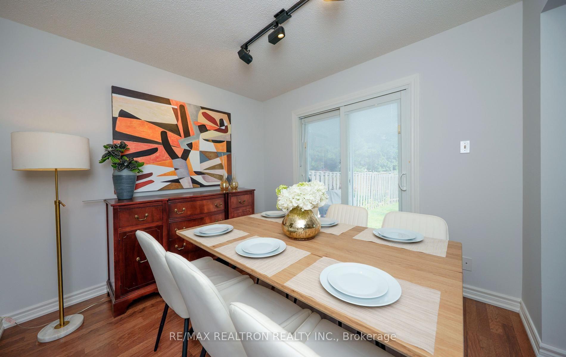 Photo 16 of 148 Mullen Drive, Vaughan, Crestwood-Springfarm-Yorkhill — HOMEH
