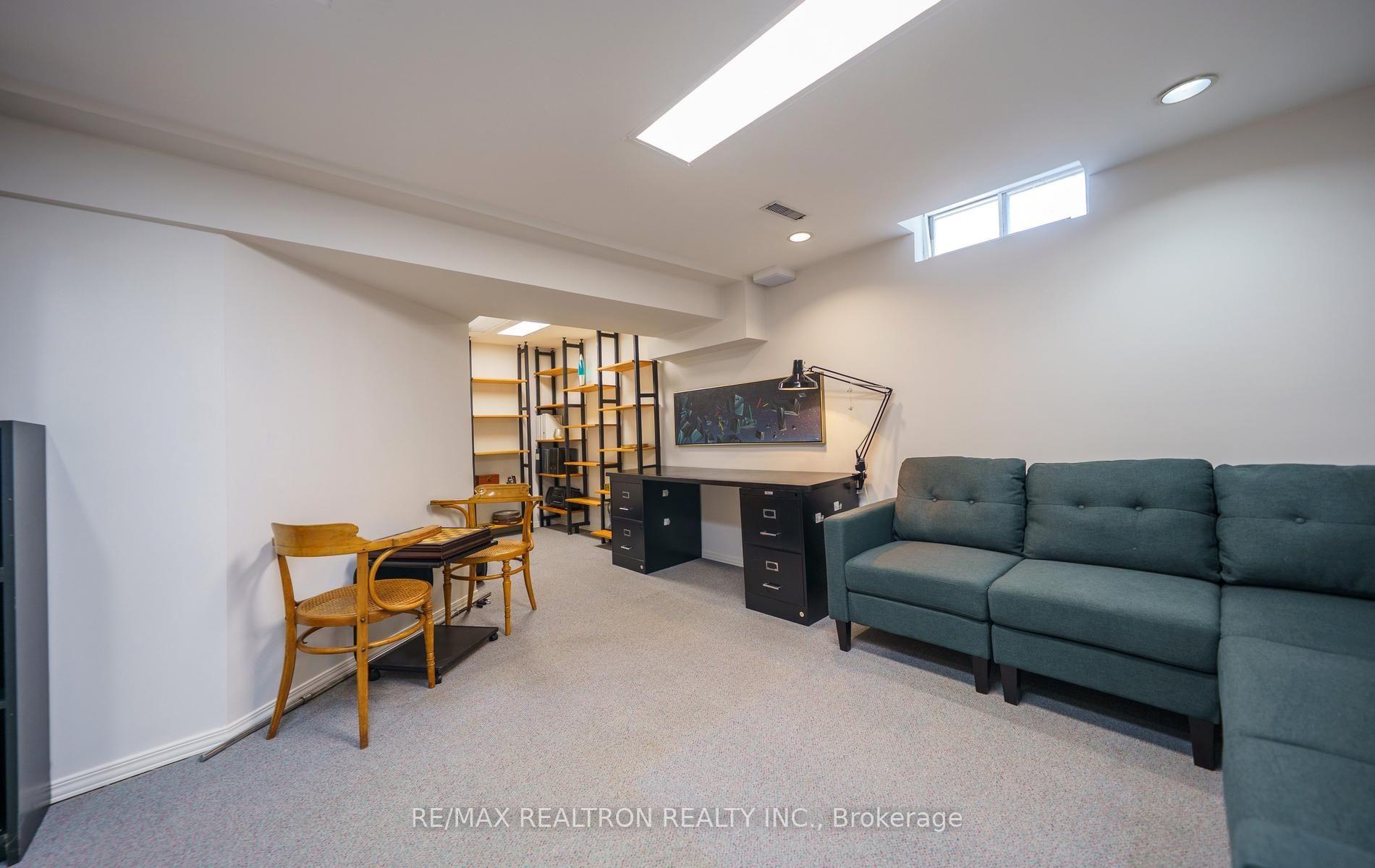 Photo 38 of 148 Mullen Drive, Vaughan, Crestwood-Springfarm-Yorkhill — HOMEH
