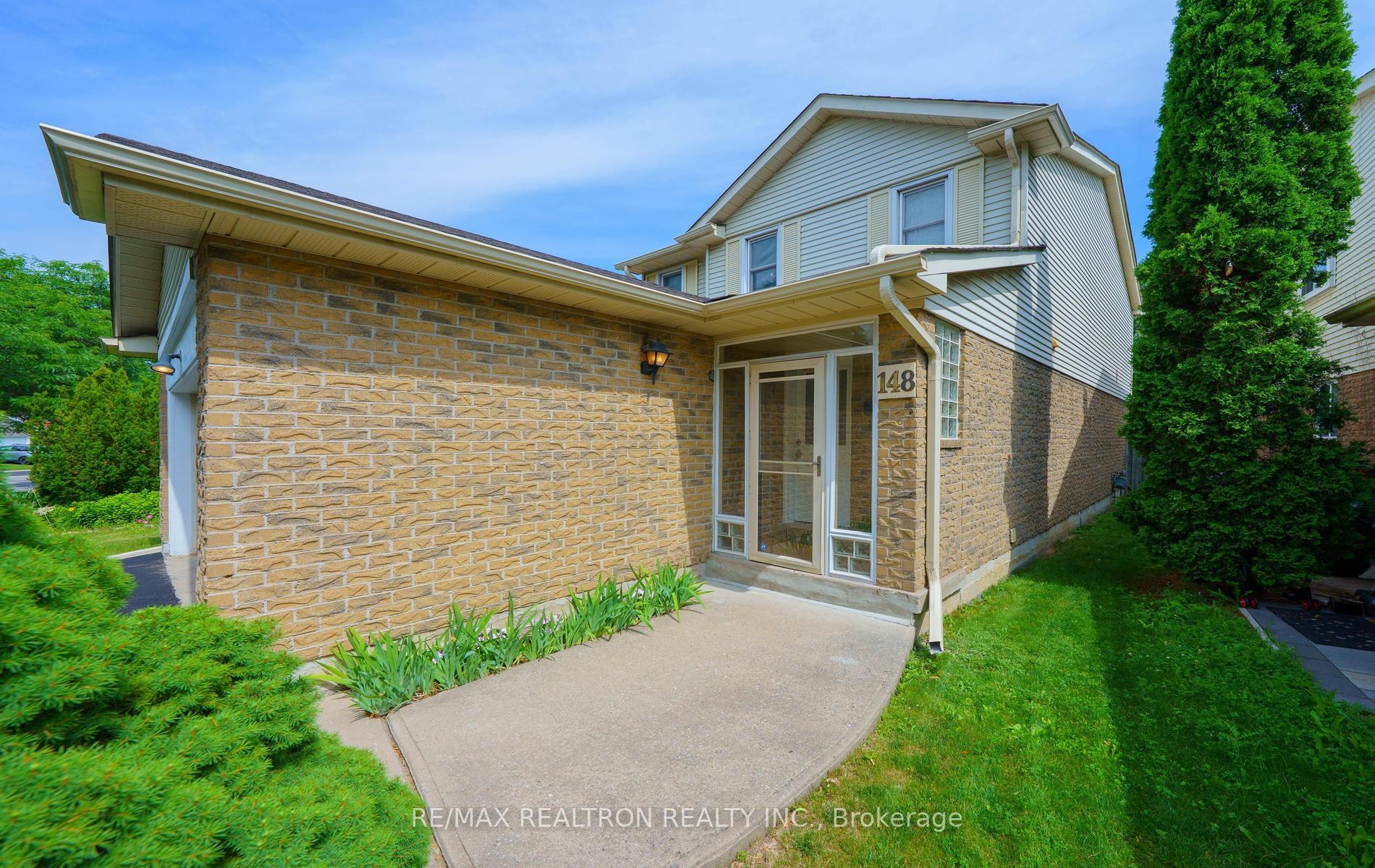 Photo 4 of 148 Mullen Drive, Vaughan, Crestwood-Springfarm-Yorkhill — HOMEH