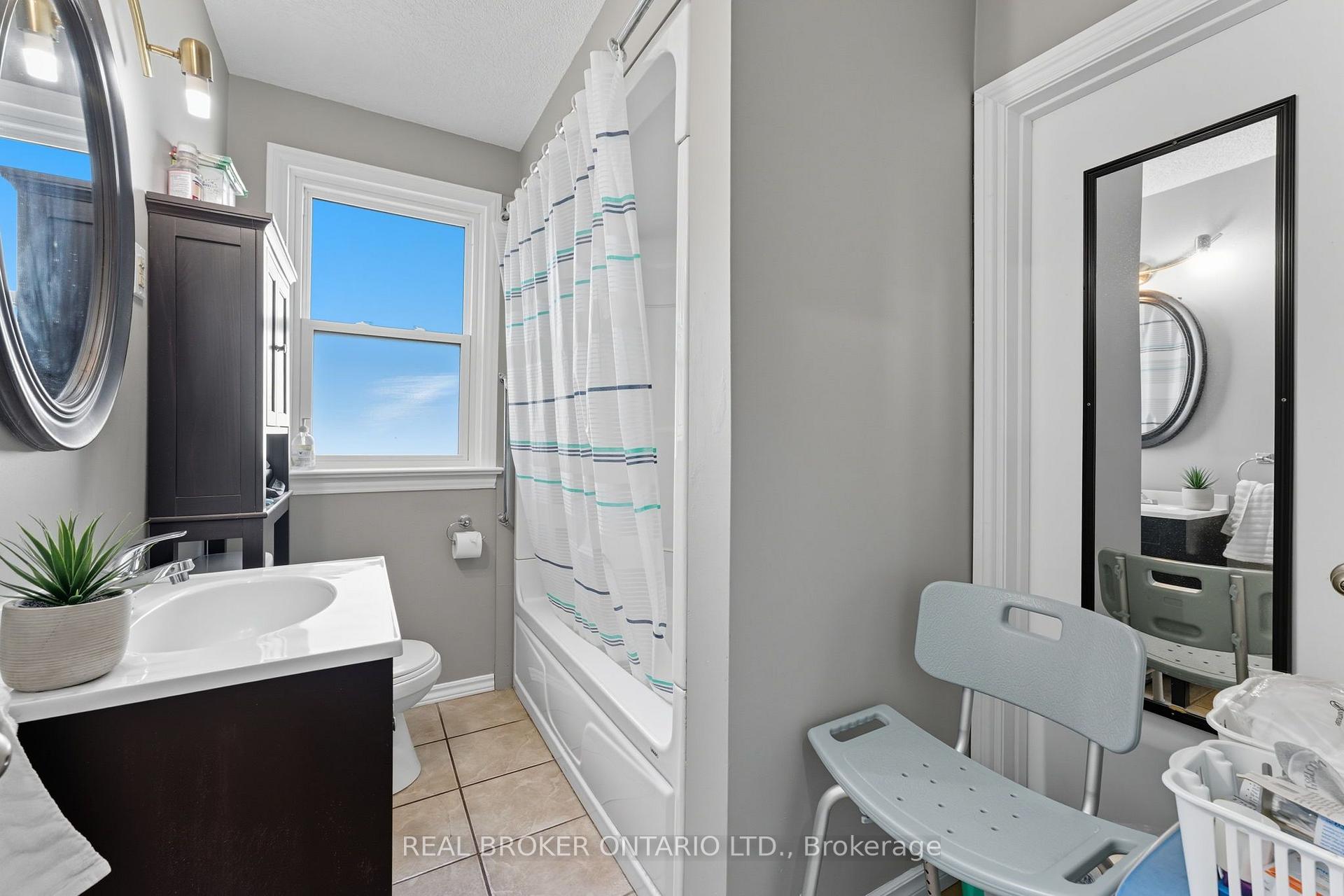 Photo 11 of 36 Gibson Drive, Norfolk, Simcoe — HOMEH
