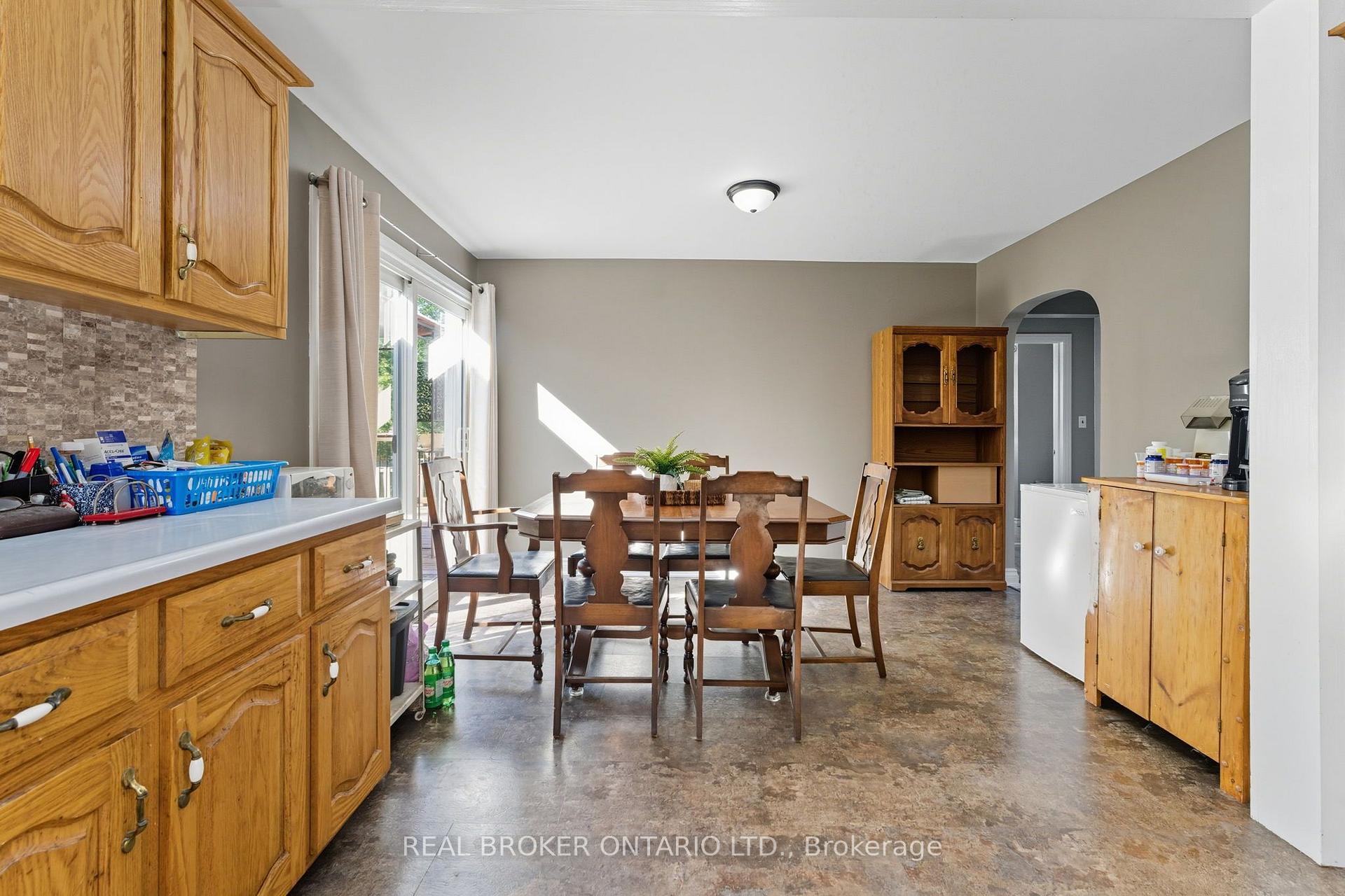 Photo 13 of 36 Gibson Drive, Norfolk, Simcoe — HOMEH