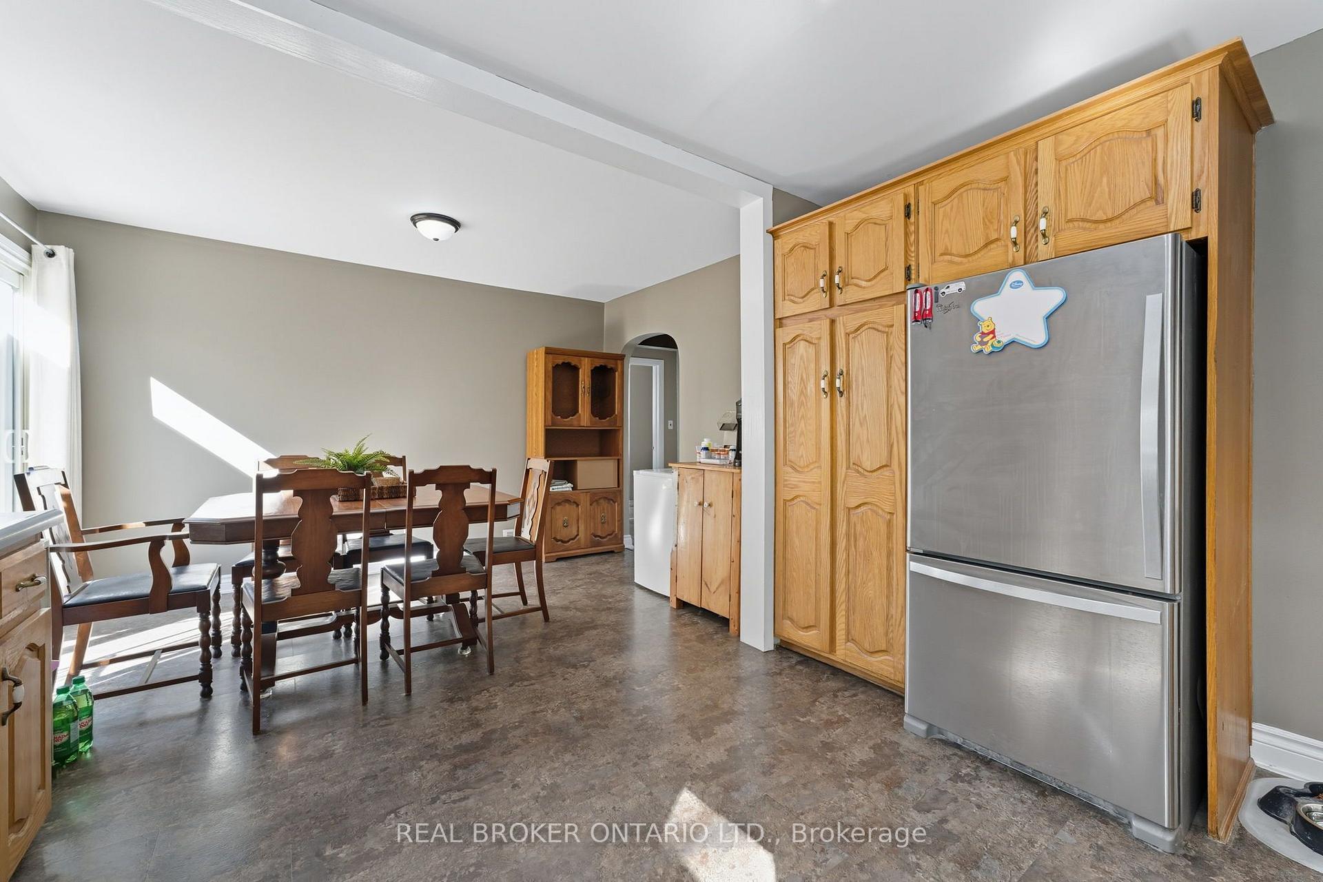 Photo 16 of 36 Gibson Drive, Norfolk, Simcoe — HOMEH