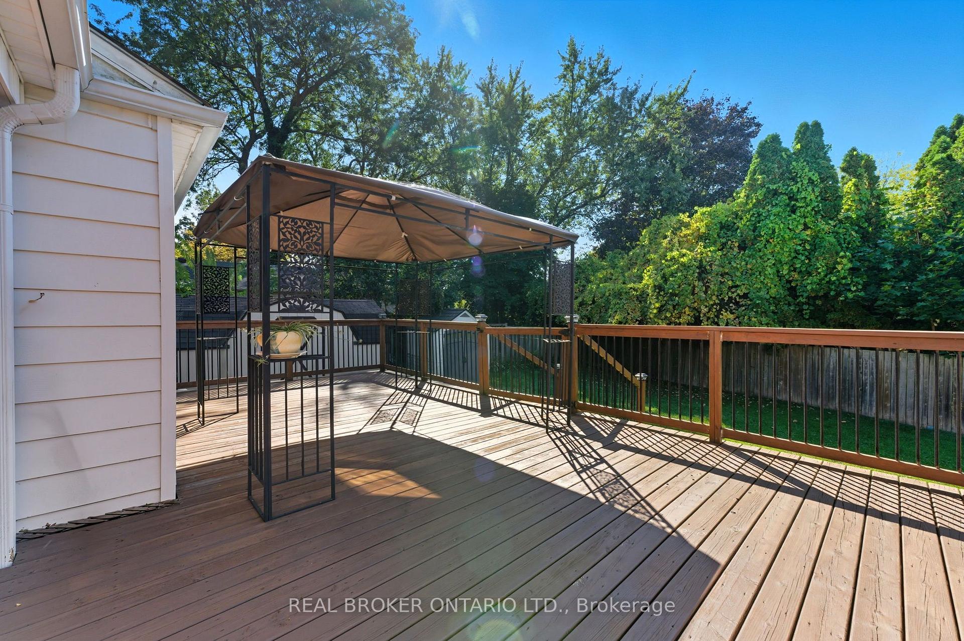 Photo 24 of 36 Gibson Drive, Norfolk, Simcoe — HOMEH