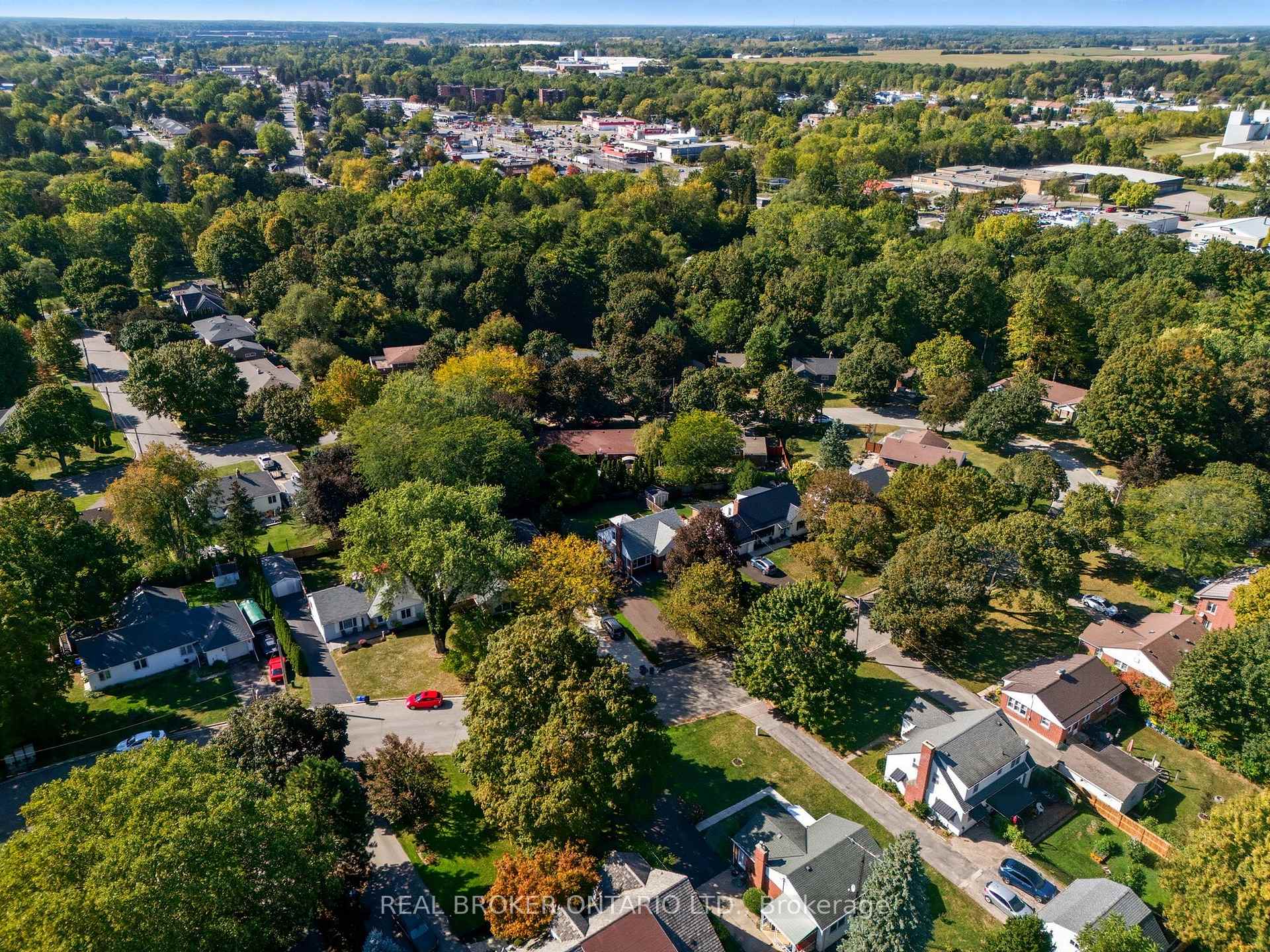 Photo 31 of 36 Gibson Drive, Norfolk, Simcoe — HOMEH