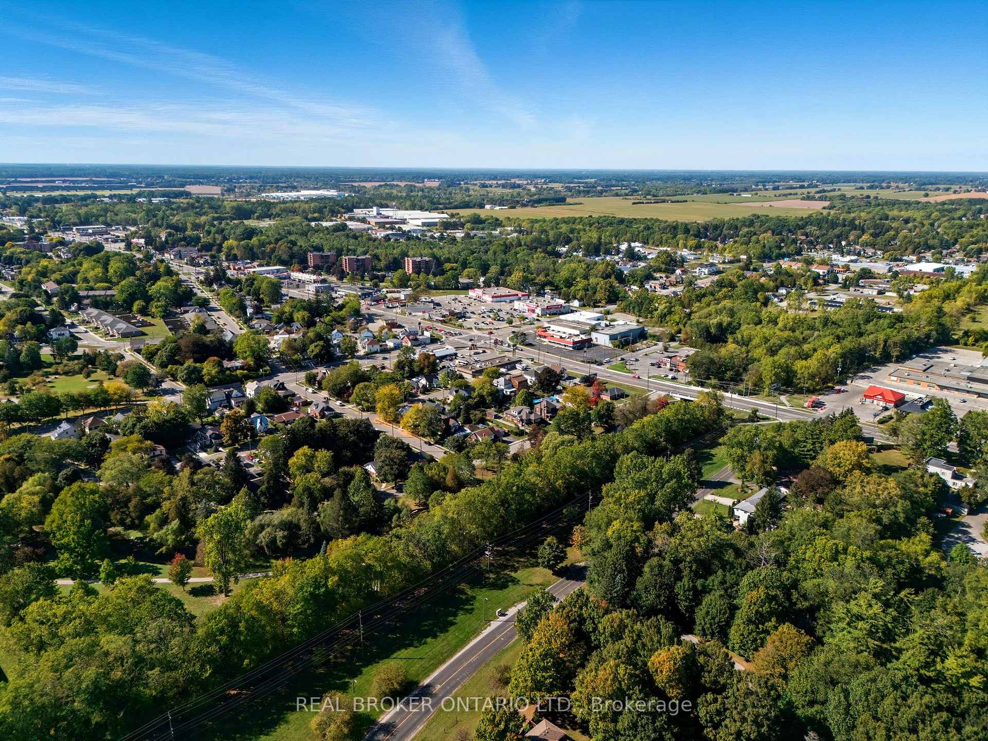 Photo 33 of 36 Gibson Drive, Norfolk, Simcoe — HOMEH