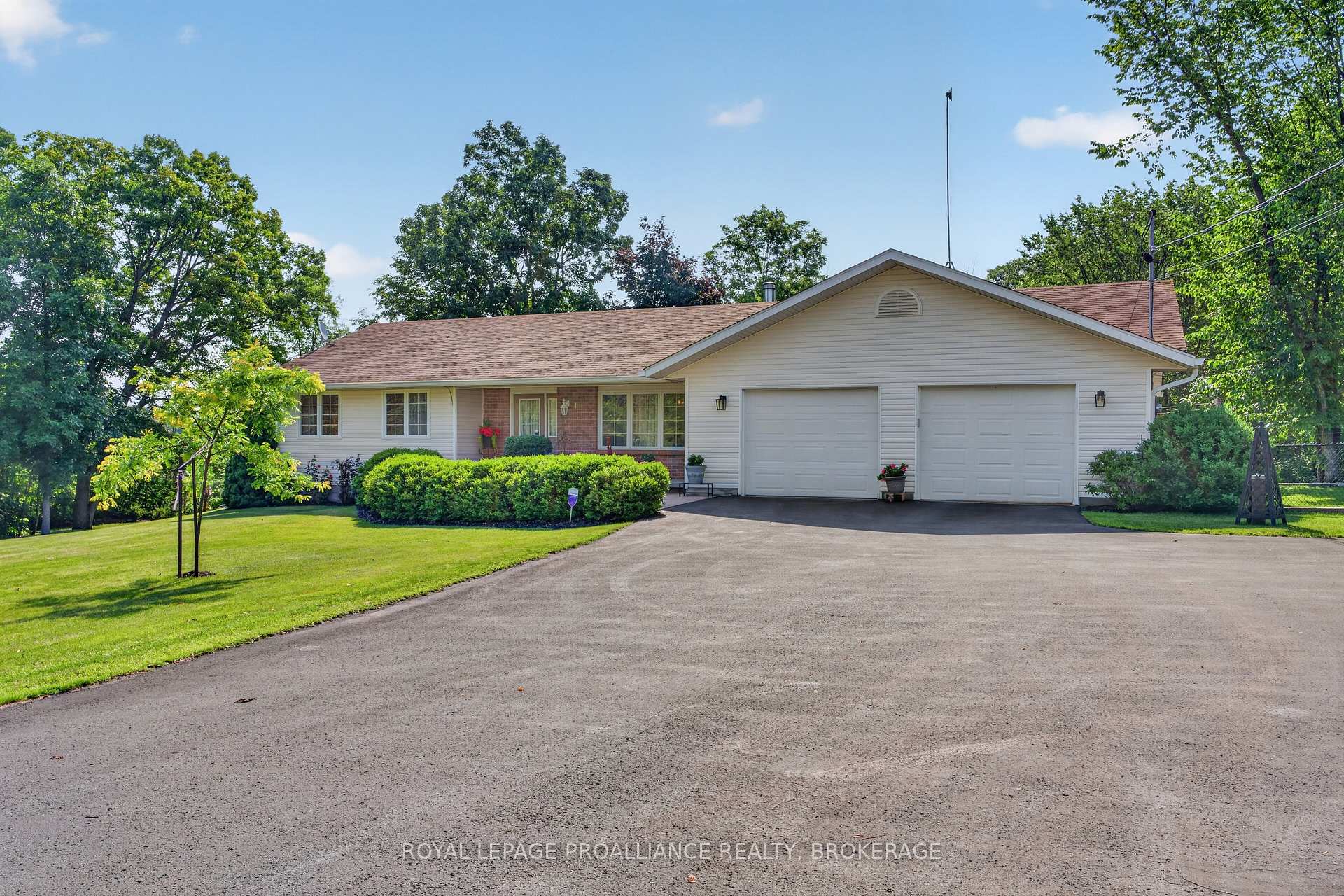 Photo 1 of 6930 Perth Road, Frontenac, Frontenac South — HOMEH