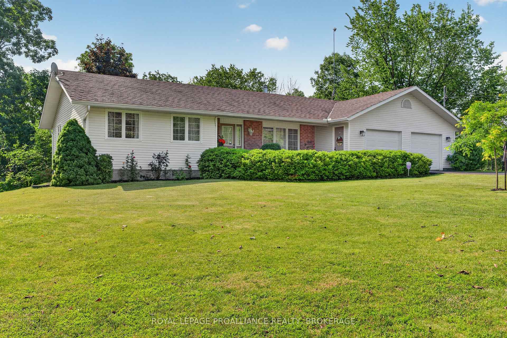 Photo 3 of 6930 Perth Road, Frontenac, Frontenac South — HOMEH