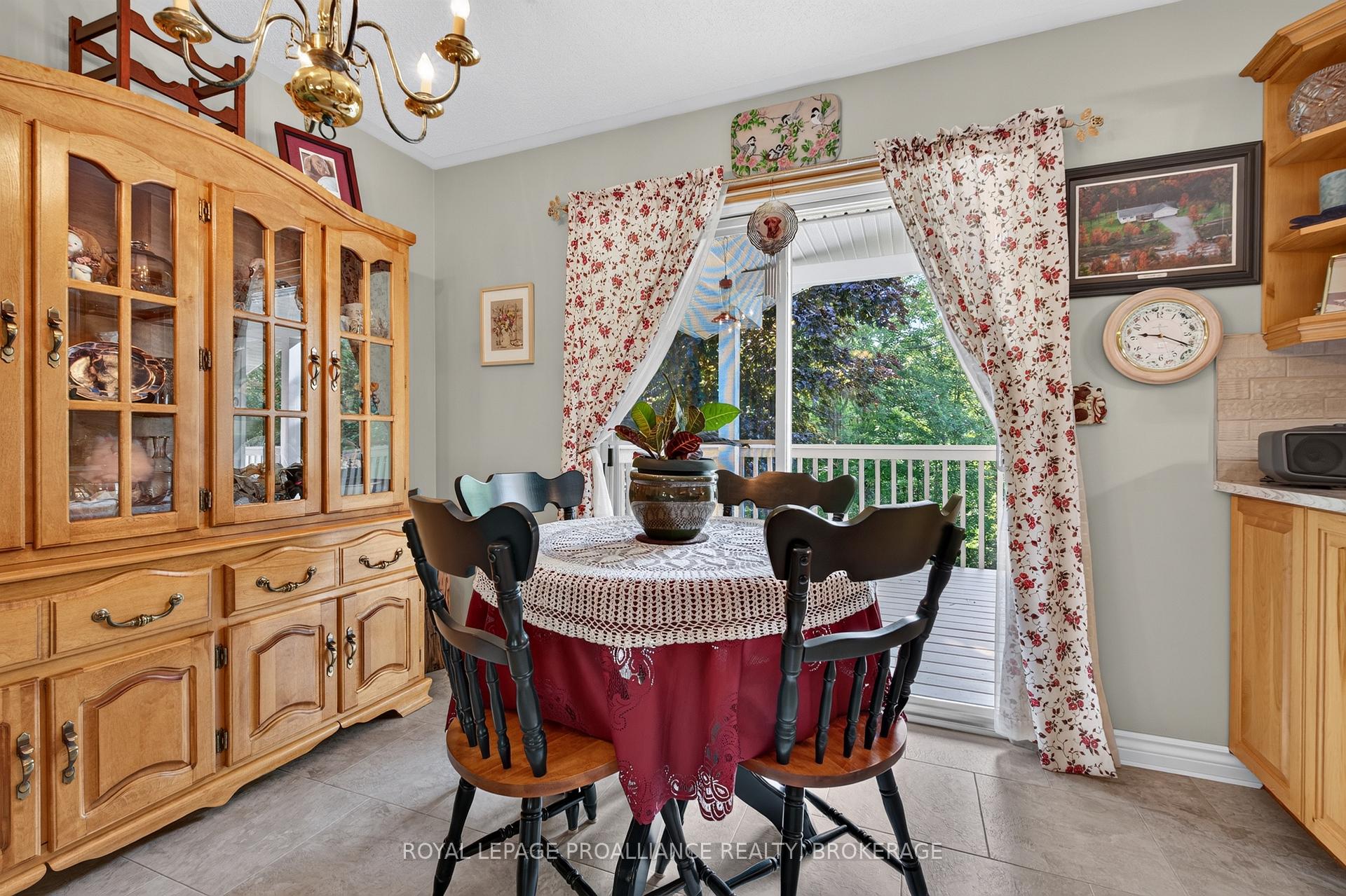 Photo 8 of 6930 Perth Road, Frontenac, Frontenac South — HOMEH