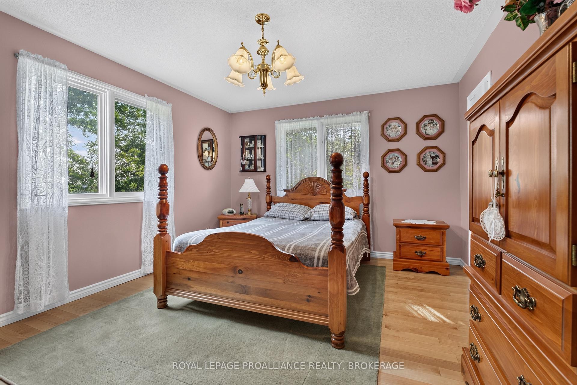 Photo 16 of 6930 Perth Road, Frontenac, Frontenac South — HOMEH