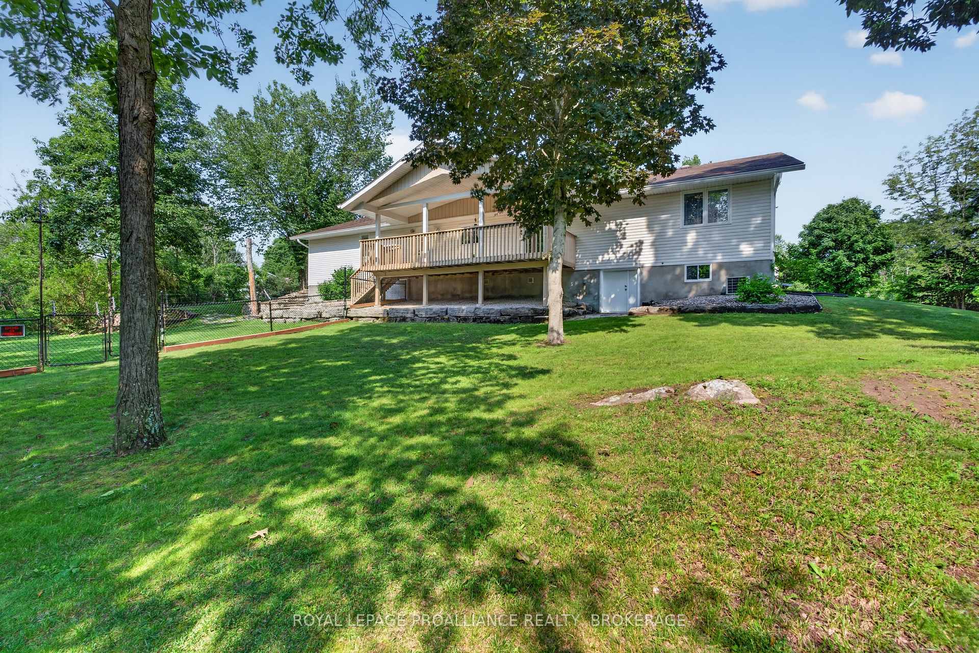 Photo 32 of 6930 Perth Road, Frontenac, Frontenac South — HOMEH