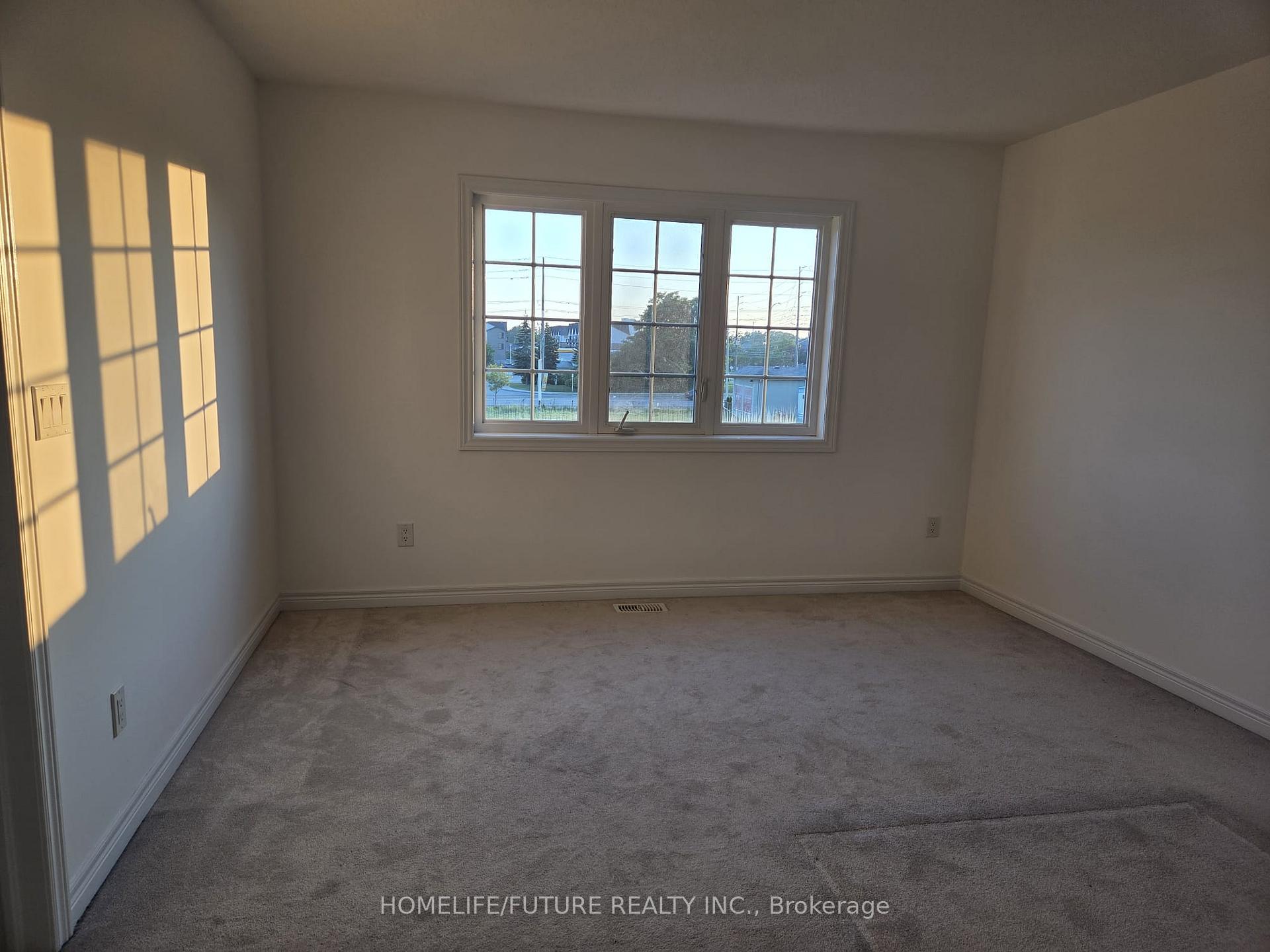 Photo 10 of 94 Cathedral Drive, Whitby, Rolling Acres — HOMEH
