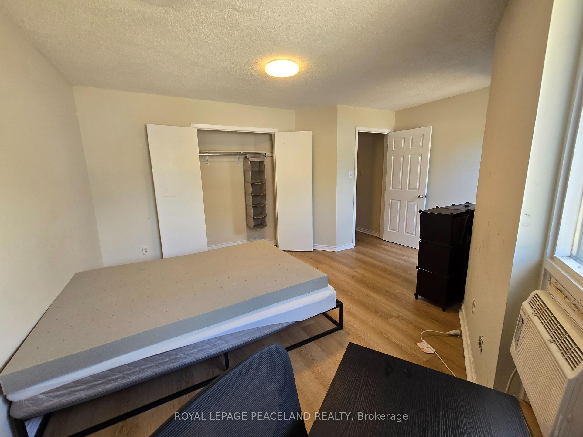 Photo 2 of Unit 6, 558 Spadina Crescent, Toronto, University — HOMEH