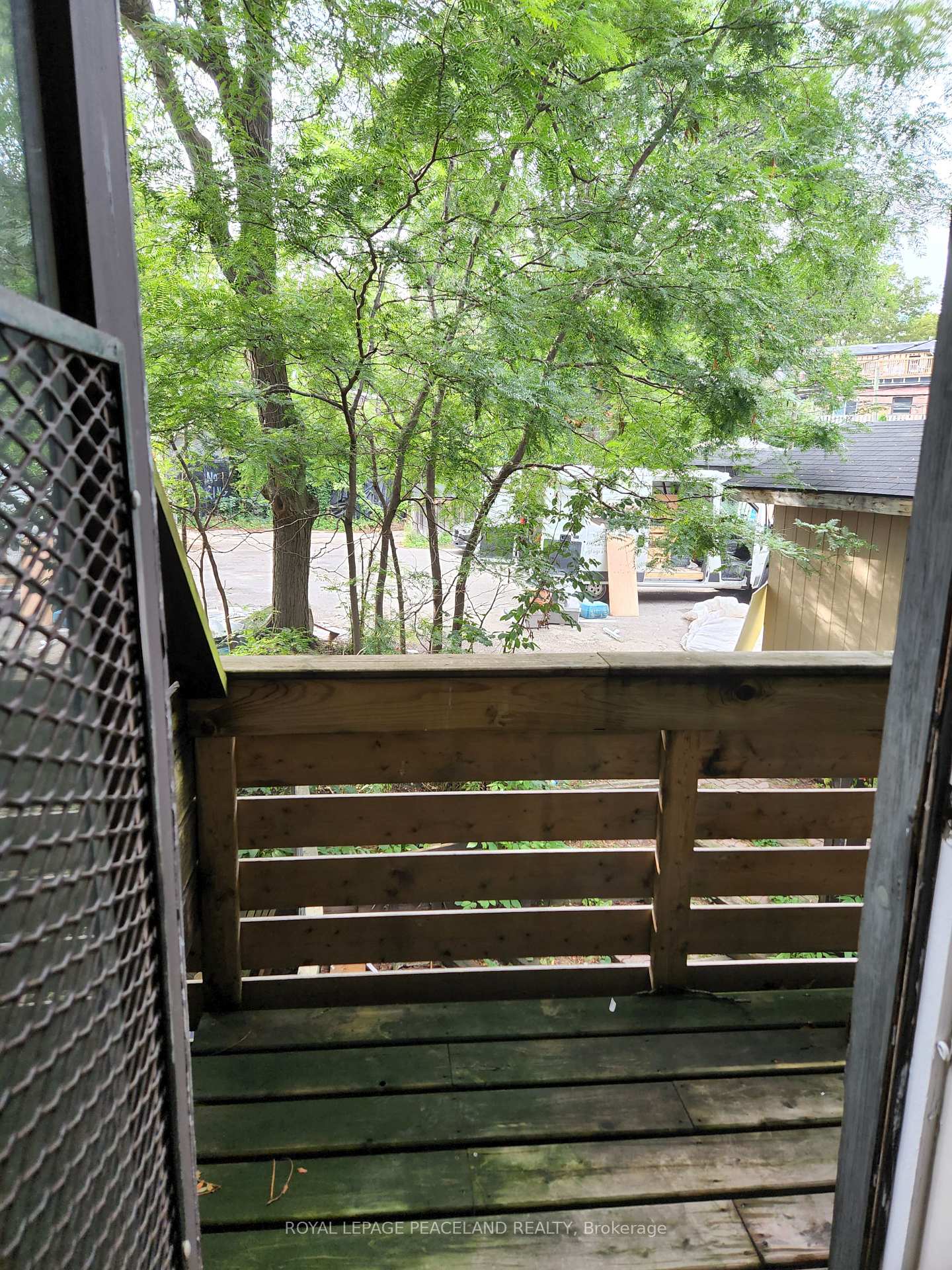 Photo 14 of Unit 6, 558 Spadina Crescent, Toronto, University — HOMEH