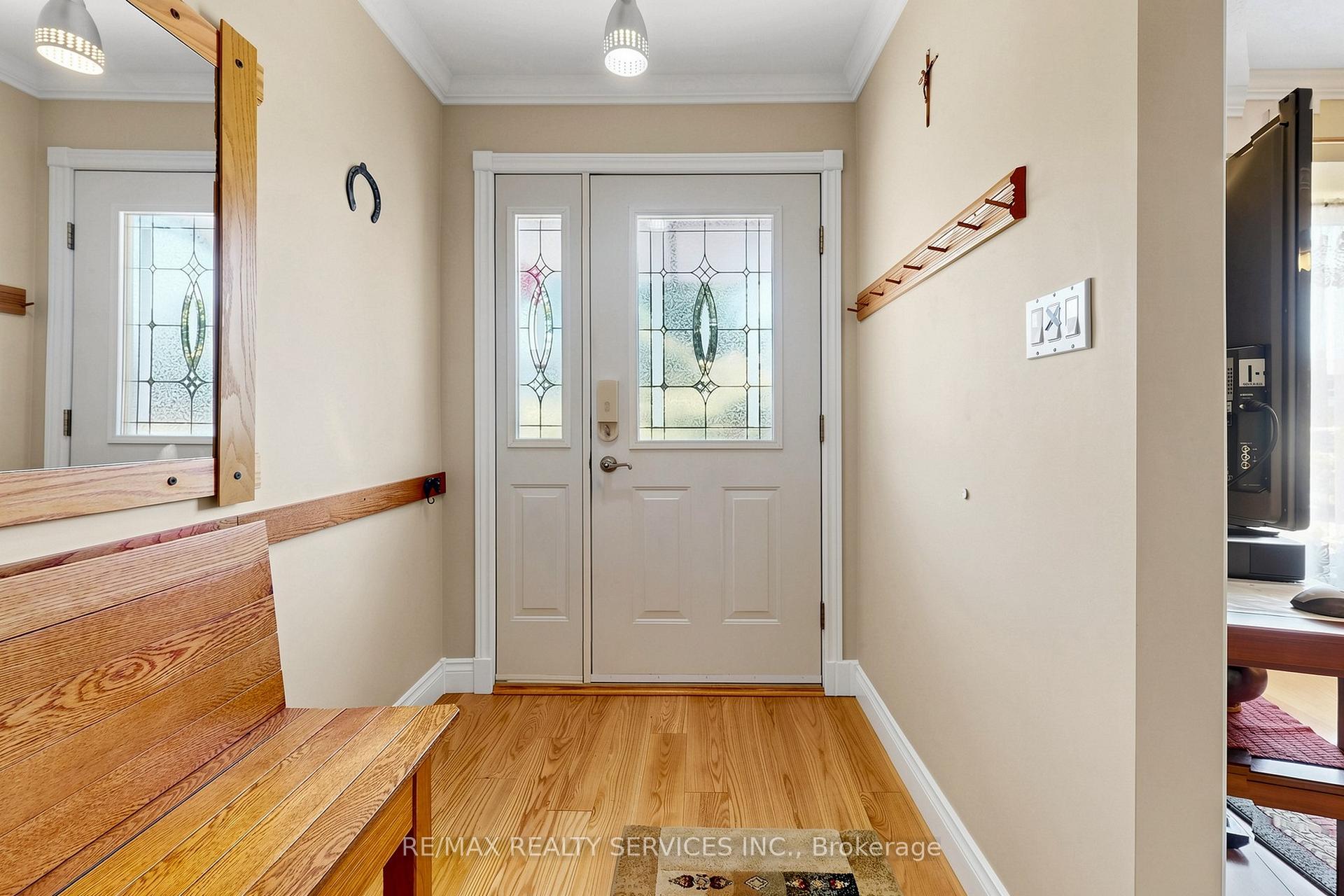 Photo 6 of 36 Glenvale Boulevard, Brampton, Northgate — HOMEH