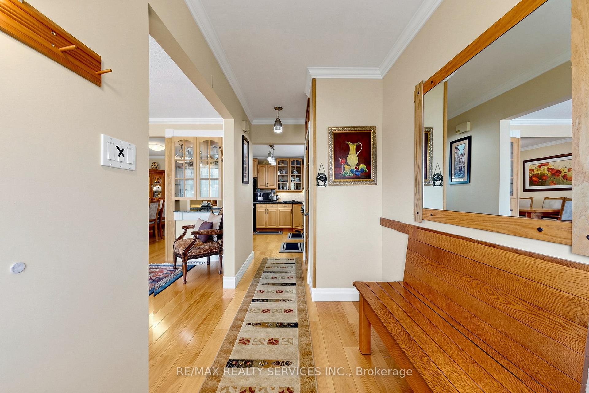 Photo 7 of 36 Glenvale Boulevard, Brampton, Northgate — HOMEH