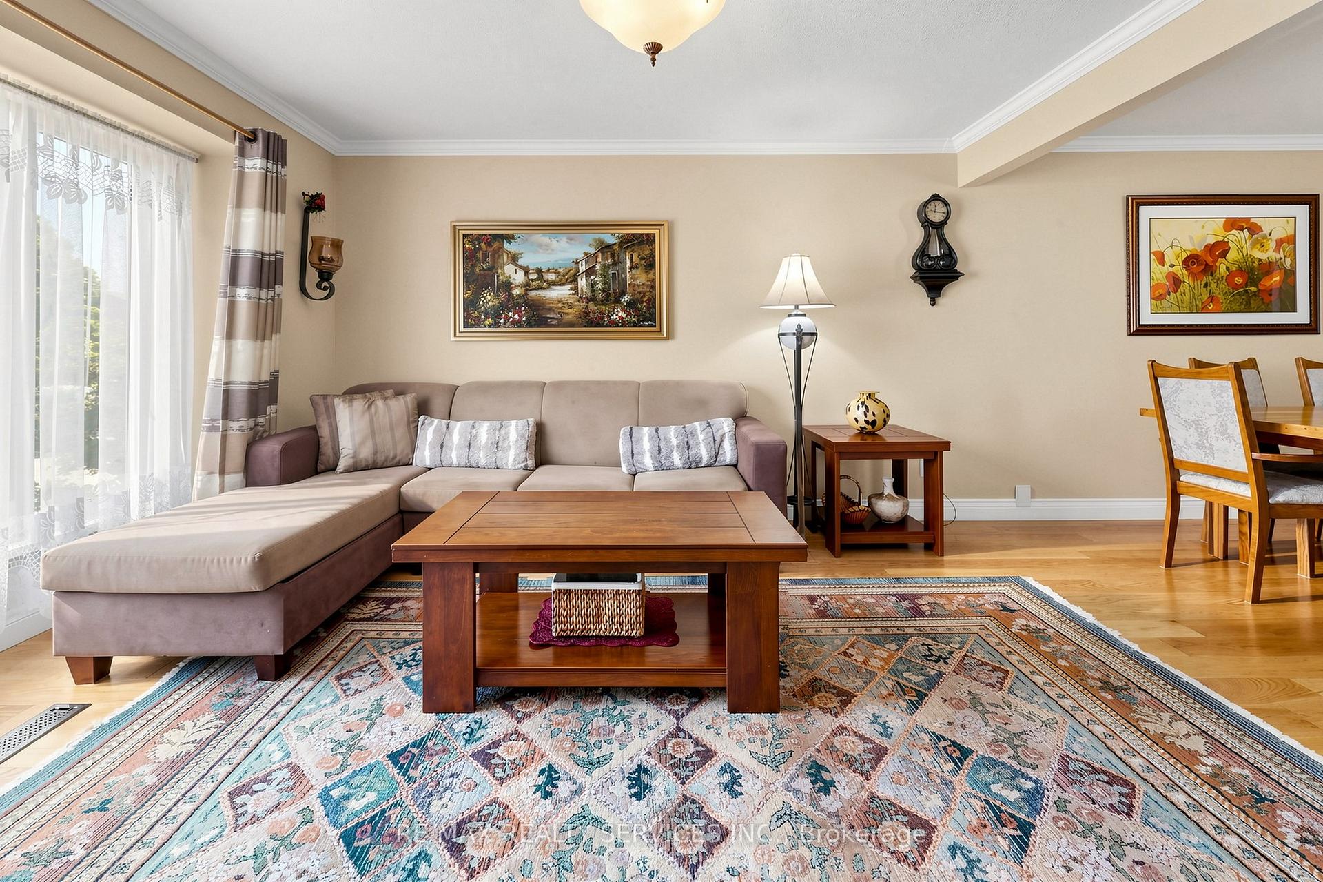 Photo 10 of 36 Glenvale Boulevard, Brampton, Northgate — HOMEH
