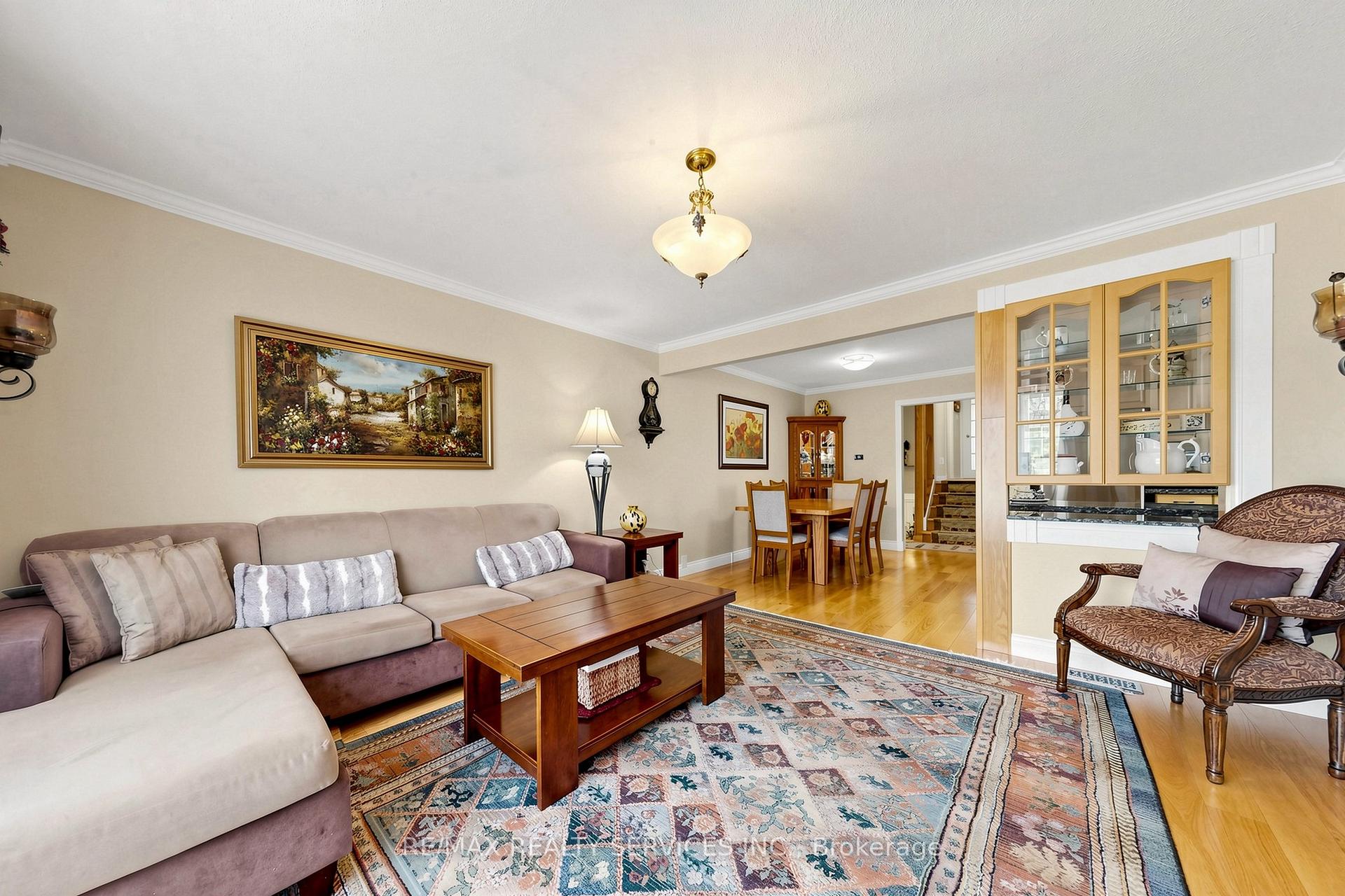 Photo 11 of 36 Glenvale Boulevard, Brampton, Northgate — HOMEH
