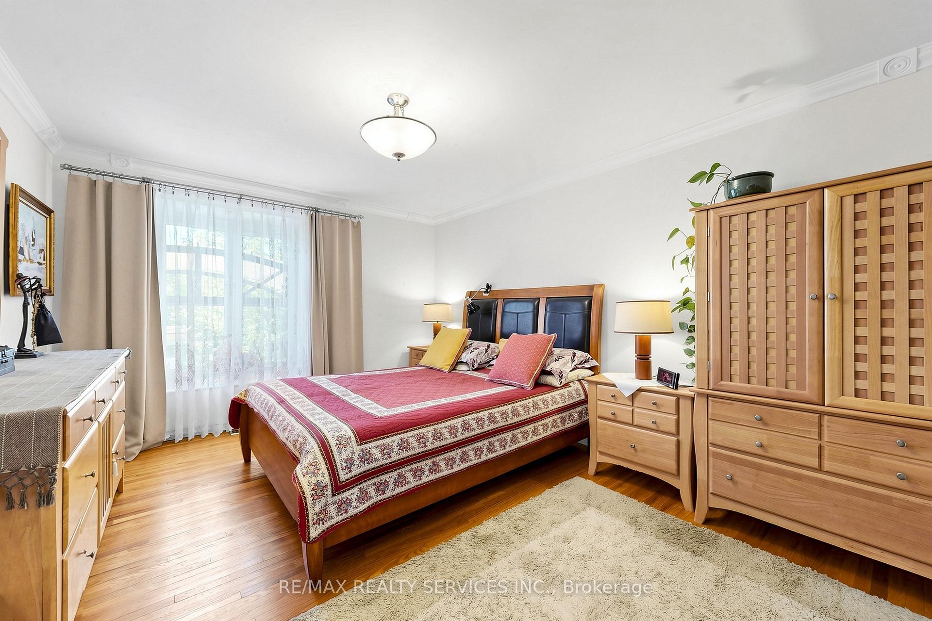 Photo 22 of 36 Glenvale Boulevard, Brampton, Northgate — HOMEH