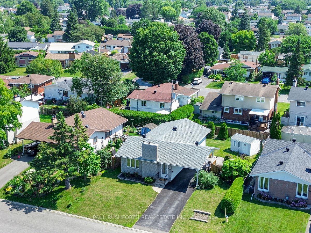Photo 3 of 1391 Jamison Avenue, Ottawa, Bilberry Creek/Queenswood Heights — HOMEH