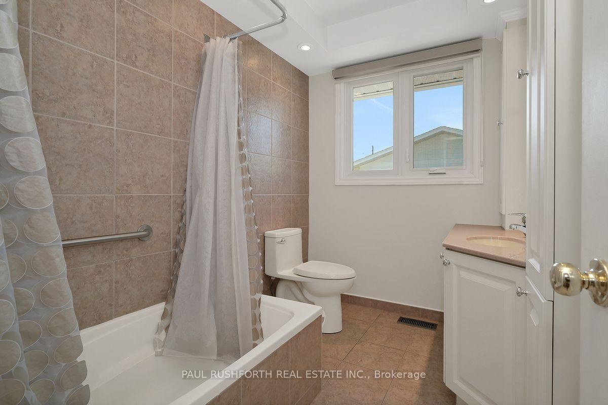 Photo 17 of 1391 Jamison Avenue, Ottawa, Bilberry Creek/Queenswood Heights — HOMEH
