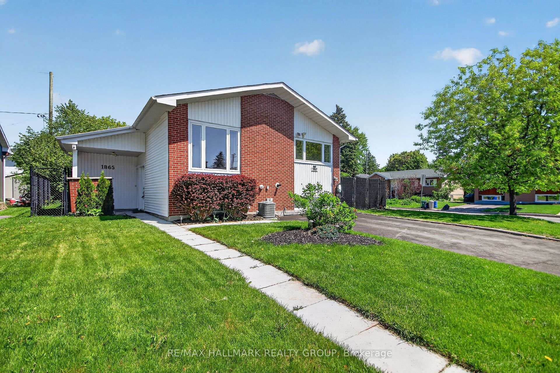 Photo 1 of 1865 Arizona Avenue, Ottawa, Guildwood Estates - Urbandale Acres — HOMEH