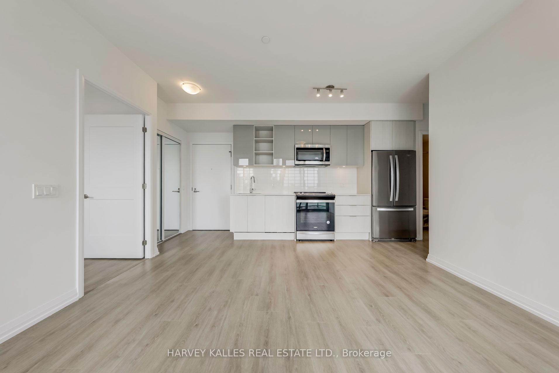Photo 4 of Unit LPH18, 50 Dunfield Avenue, Toronto, Mount Pleasant West — HOMEH