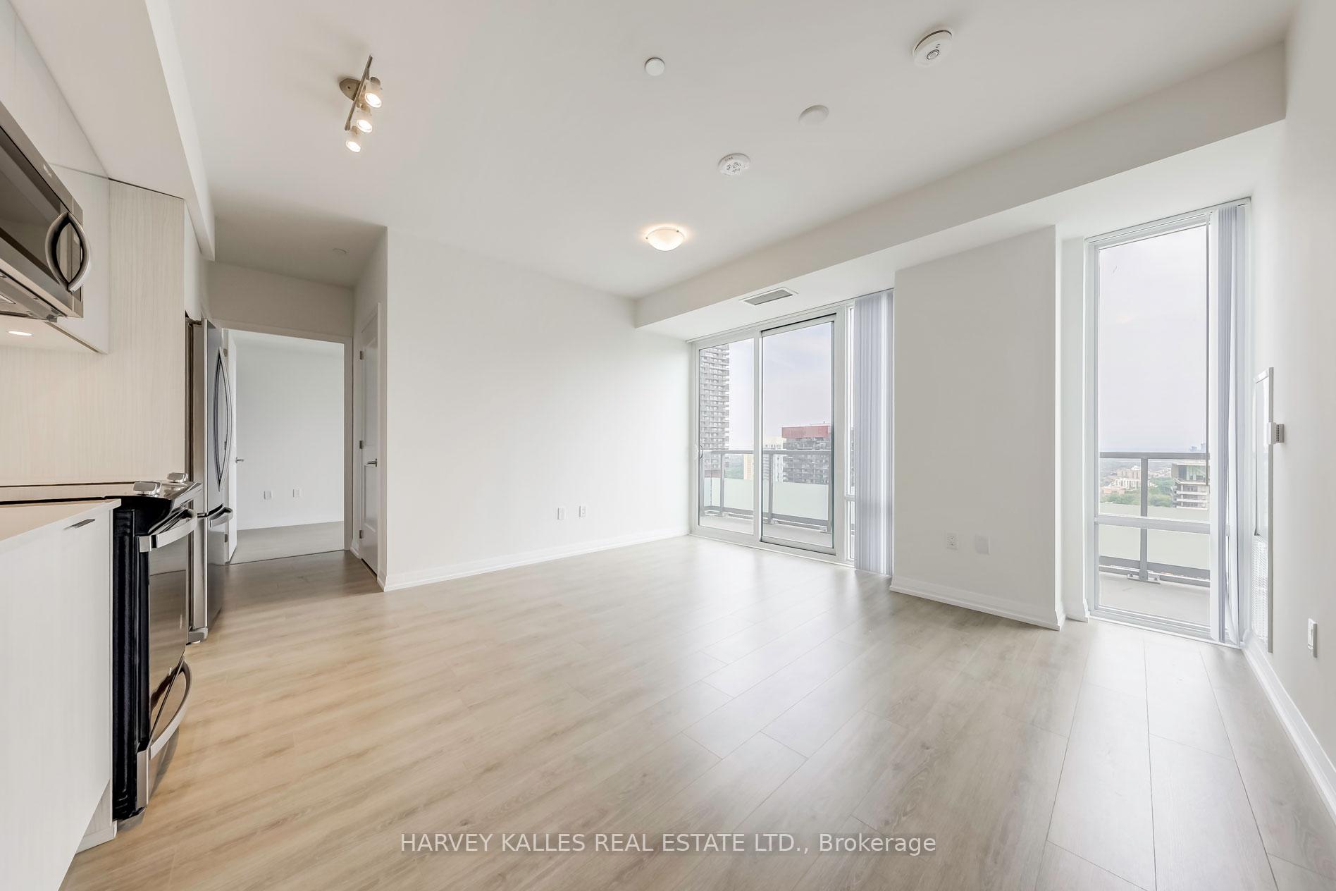 Photo 5 of Unit LPH18, 50 Dunfield Avenue, Toronto, Mount Pleasant West — HOMEH