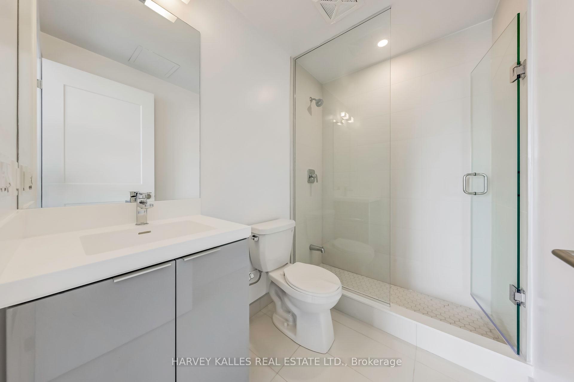 Photo 9 of Unit LPH18, 50 Dunfield Avenue, Toronto, Mount Pleasant West — HOMEH