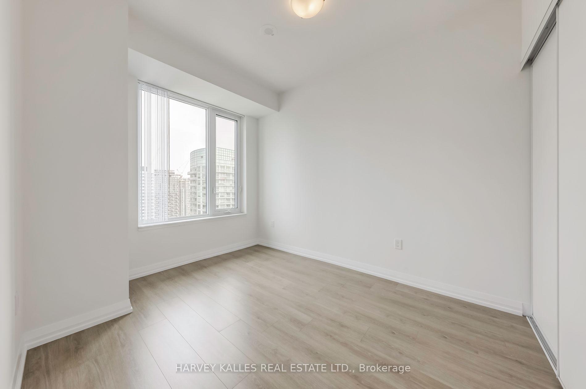 Photo 10 of Unit LPH18, 50 Dunfield Avenue, Toronto, Mount Pleasant West — HOMEH