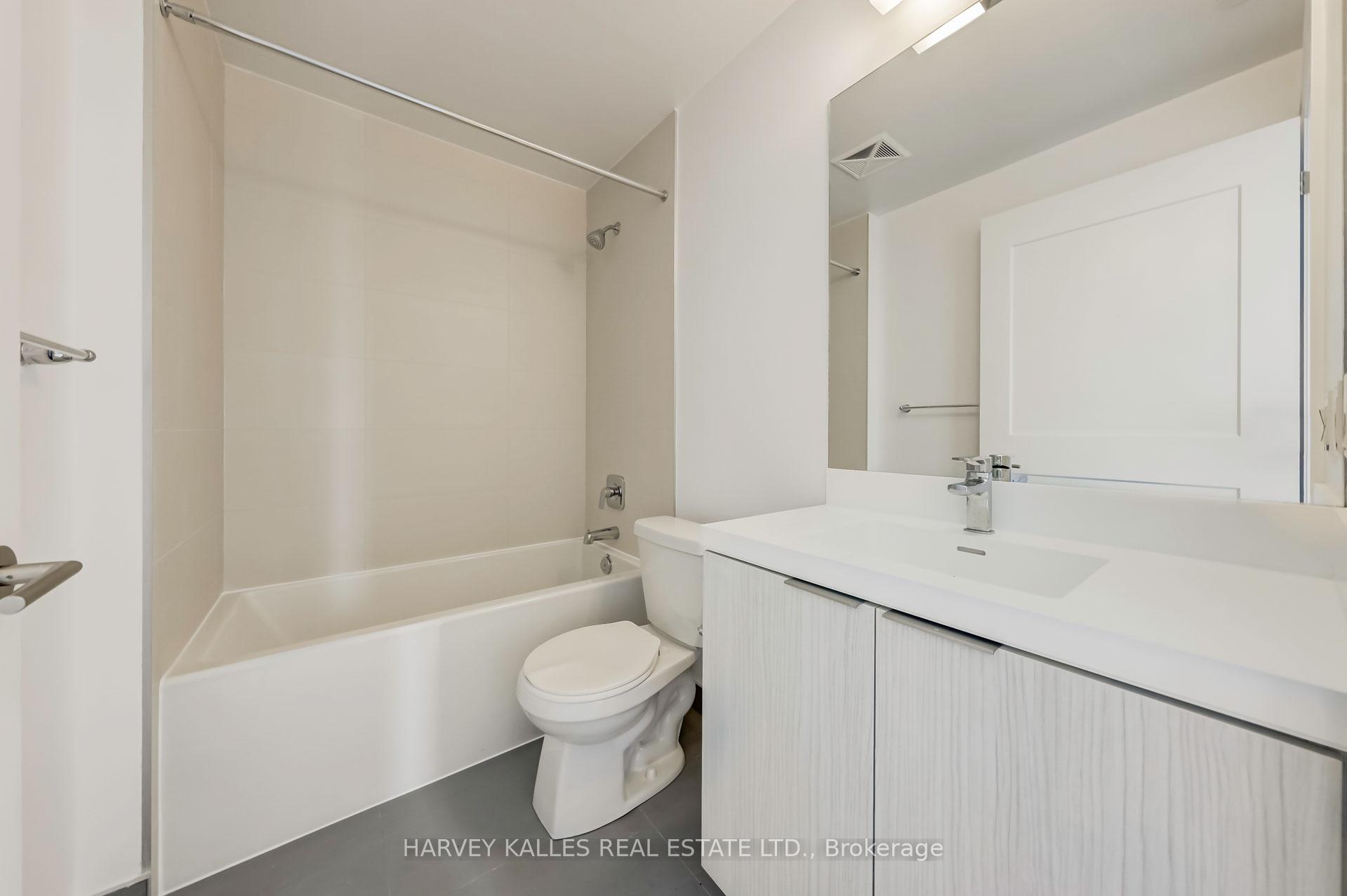 Photo 12 of Unit LPH18, 50 Dunfield Avenue, Toronto, Mount Pleasant West — HOMEH