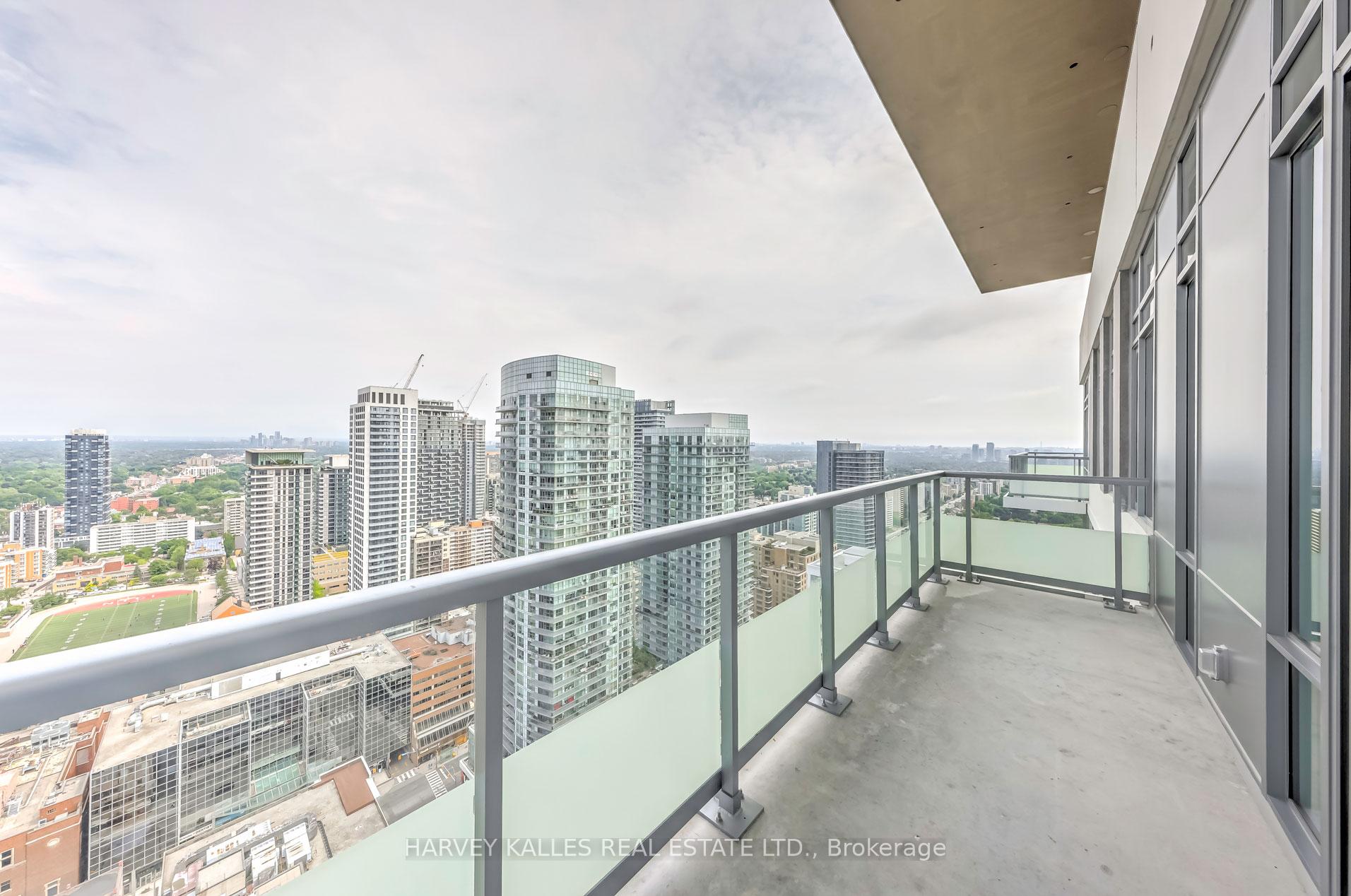 Photo 13 of Unit LPH18, 50 Dunfield Avenue, Toronto, Mount Pleasant West — HOMEH