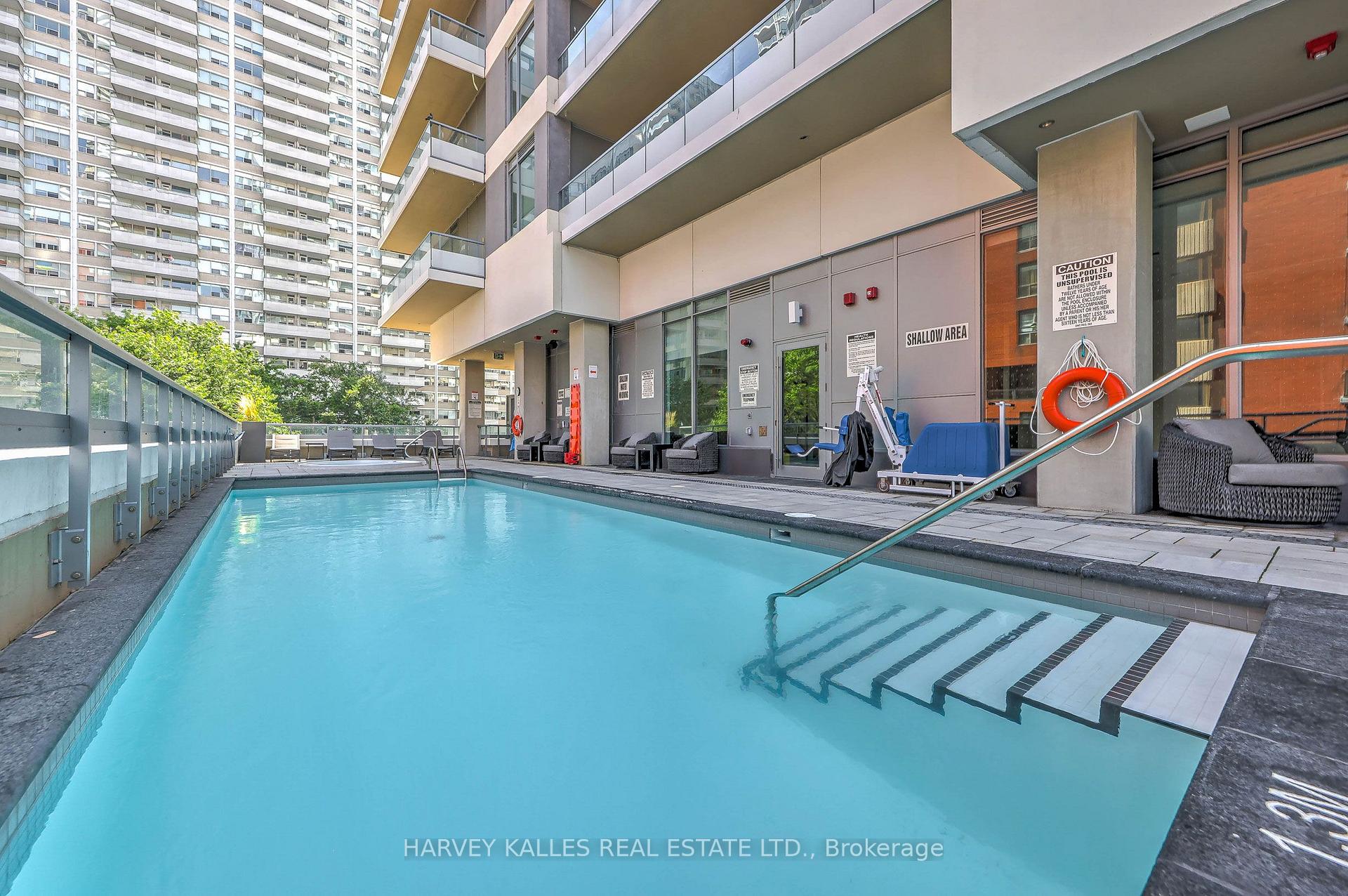Photo 15 of Unit LPH18, 50 Dunfield Avenue, Toronto, Mount Pleasant West — HOMEH