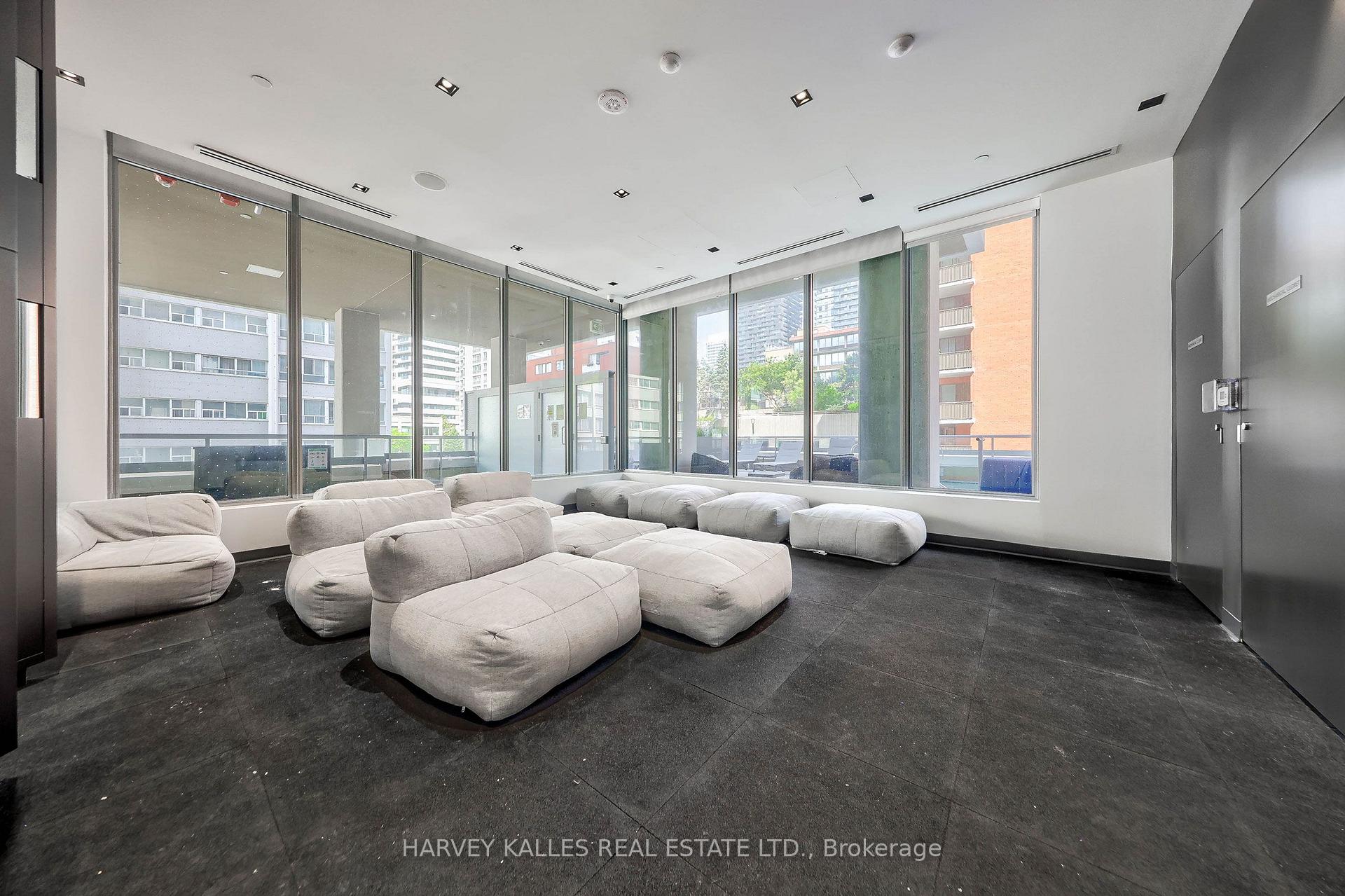 Photo 21 of Unit LPH18, 50 Dunfield Avenue, Toronto, Mount Pleasant West — HOMEH