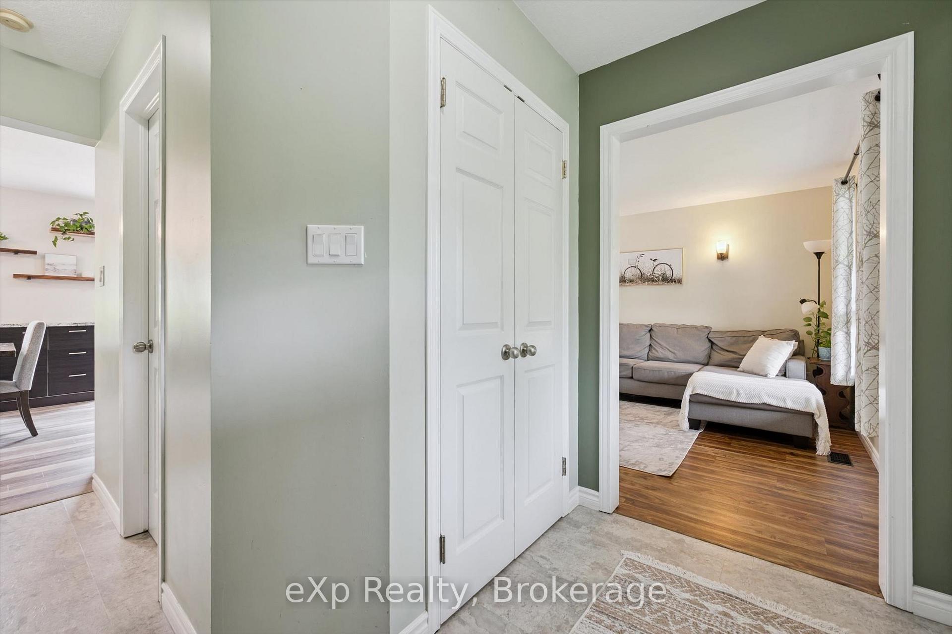 Photo 21 of 19 Keating Drive, Centre Wellington, Elora/Salem — HOMEH