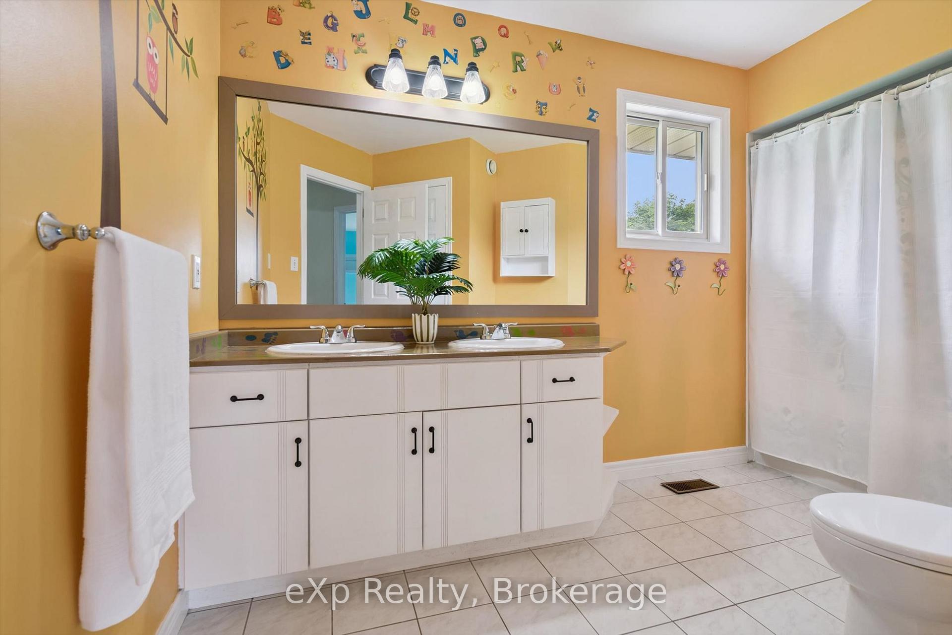 Photo 29 of 19 Keating Drive, Centre Wellington, Elora/Salem — HOMEH