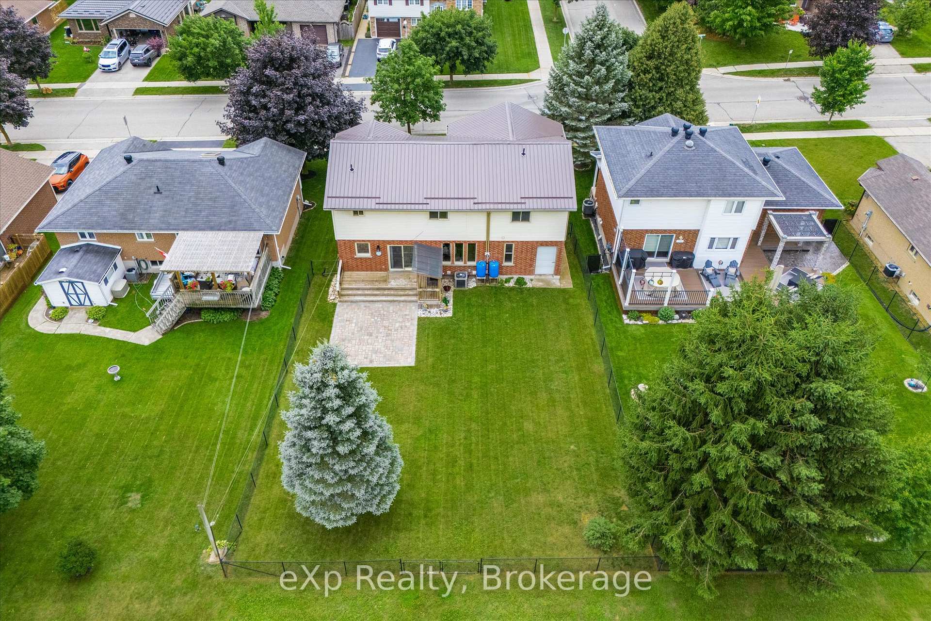 Photo 47 of 19 Keating Drive, Centre Wellington, Elora/Salem — HOMEH
