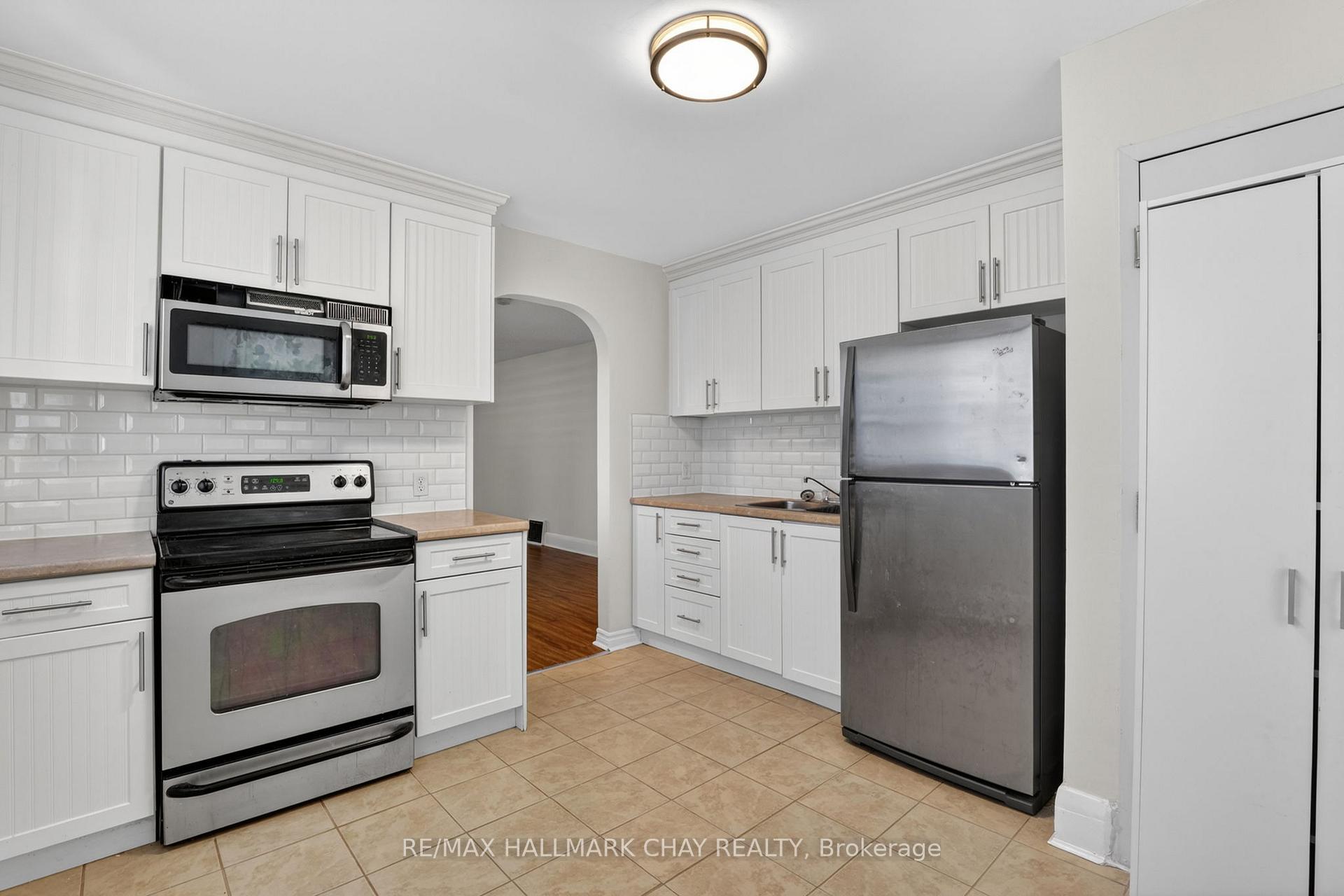 Photo 2 of Unit MAIN, 30 Penetang Street, Barrie, Codrington — HOMEH