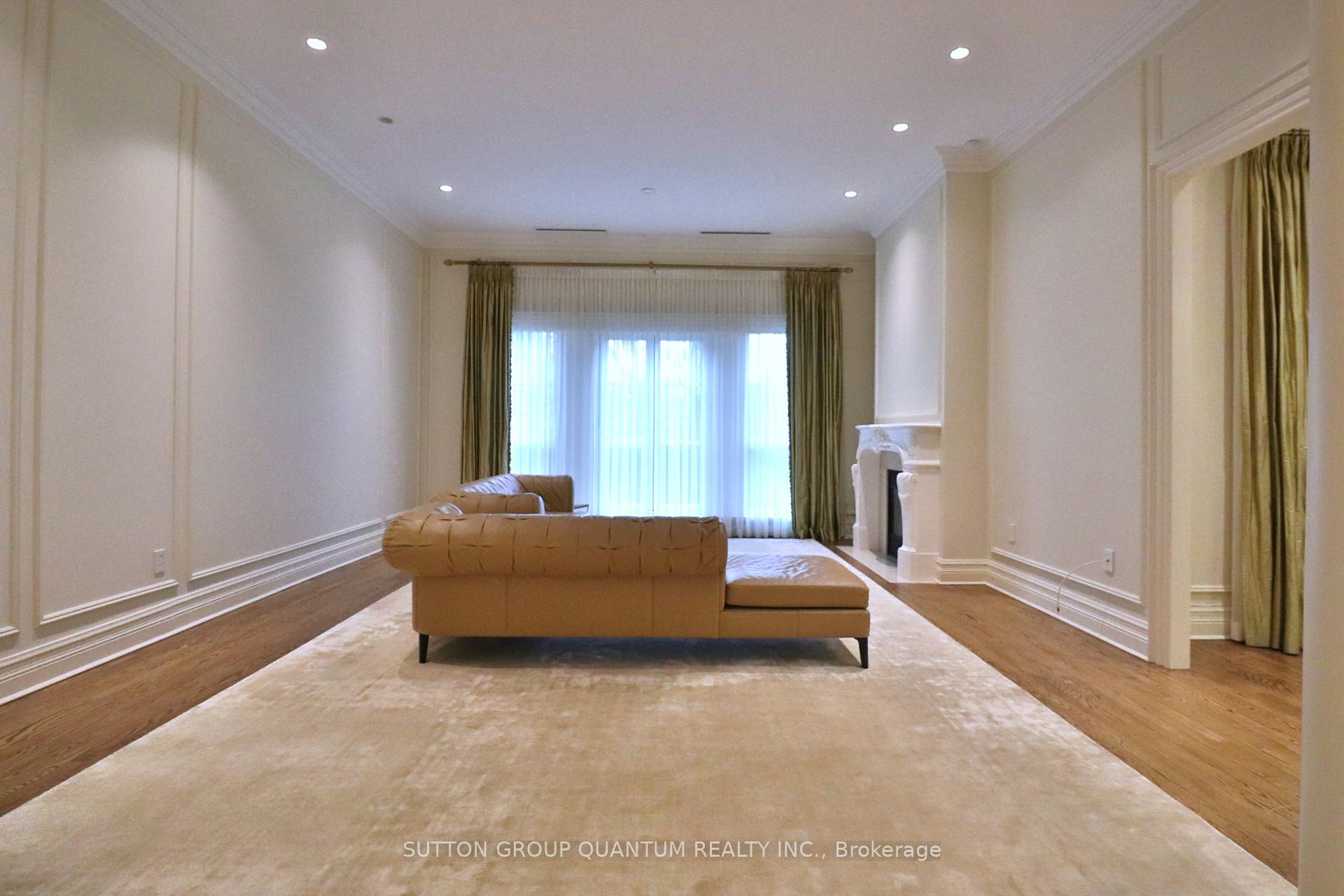 Photo 4 of Unit 108, 1 Post Road, North York, Bridle Path-Sunnybrook-York Mills — HOMEH