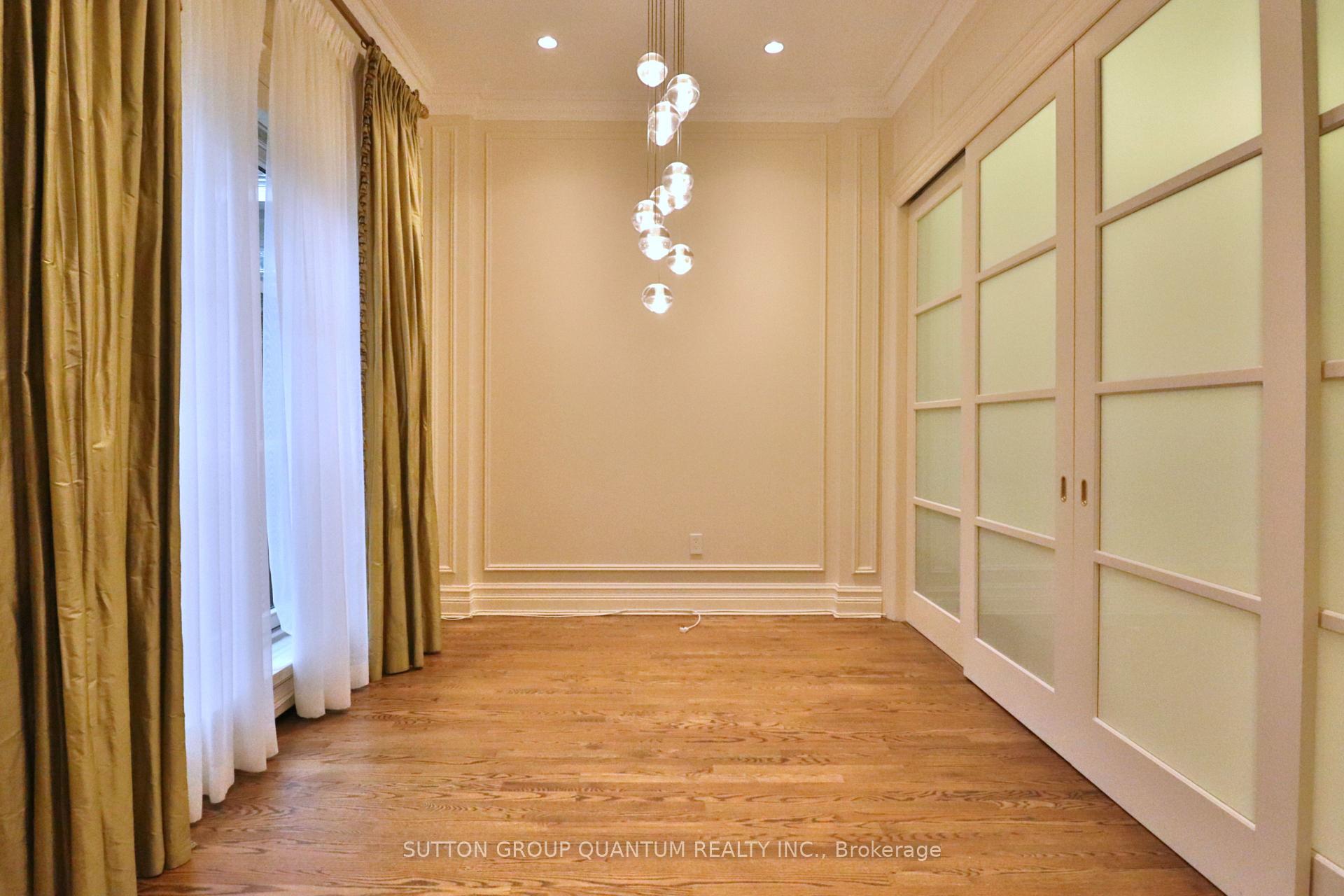 Photo 8 of Unit 108, 1 Post Road, North York, Bridle Path-Sunnybrook-York Mills — HOMEH