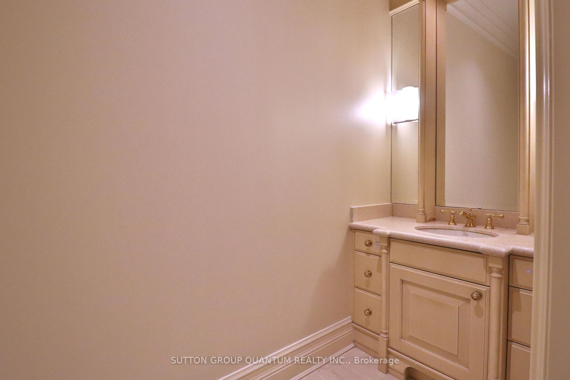 Photo 16 of Unit 108, 1 Post Road, North York, Bridle Path-Sunnybrook-York Mills — HOMEH