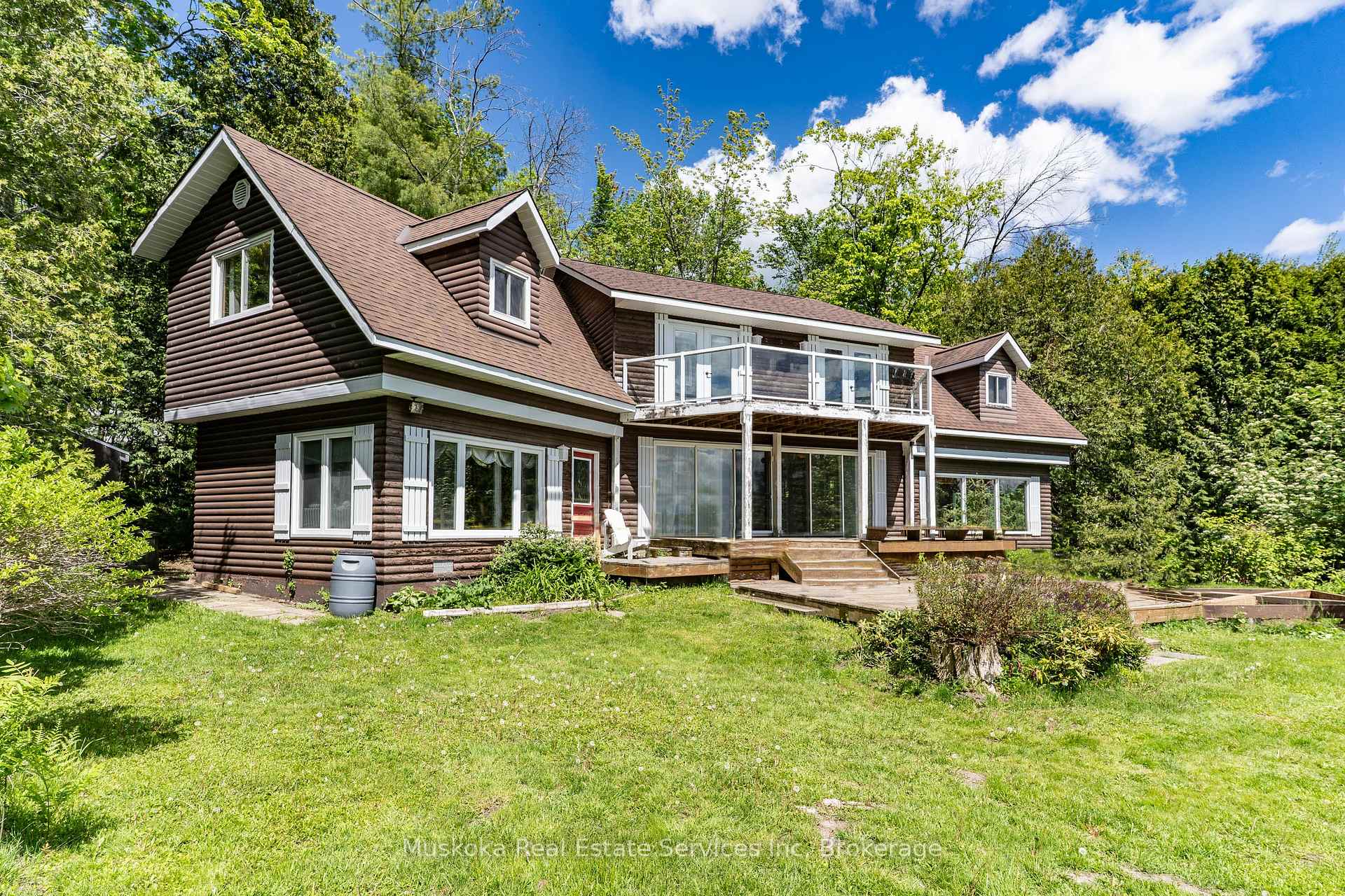 Photo 1 of 655 Farquahar Street, Gravenhurst, Muskoka (S) — HOMEH