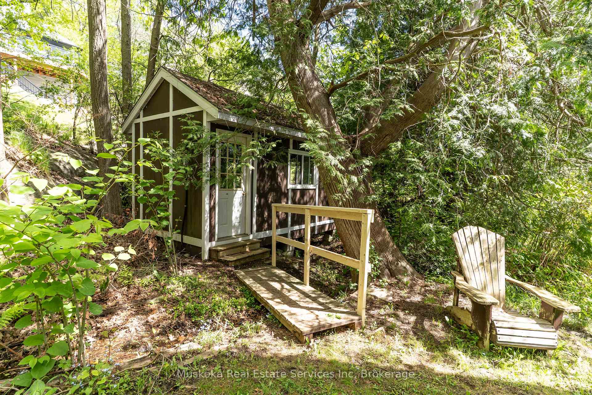 Photo 5 of 655 Farquahar Street, Gravenhurst, Muskoka (S) — HOMEH