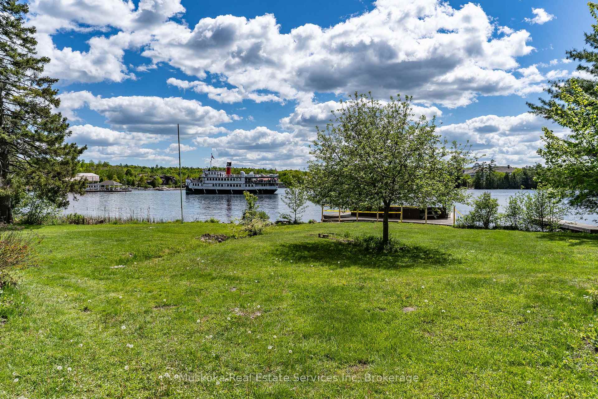 Photo 9 of 655 Farquahar Street, Gravenhurst, Muskoka (S) — HOMEH