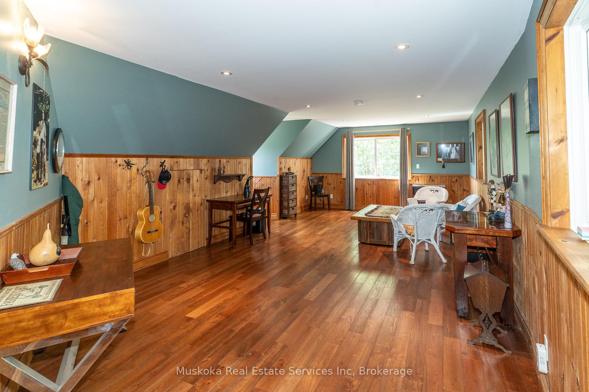 Photo 11 of 655 Farquahar Street, Gravenhurst, Muskoka (S) — HOMEH
