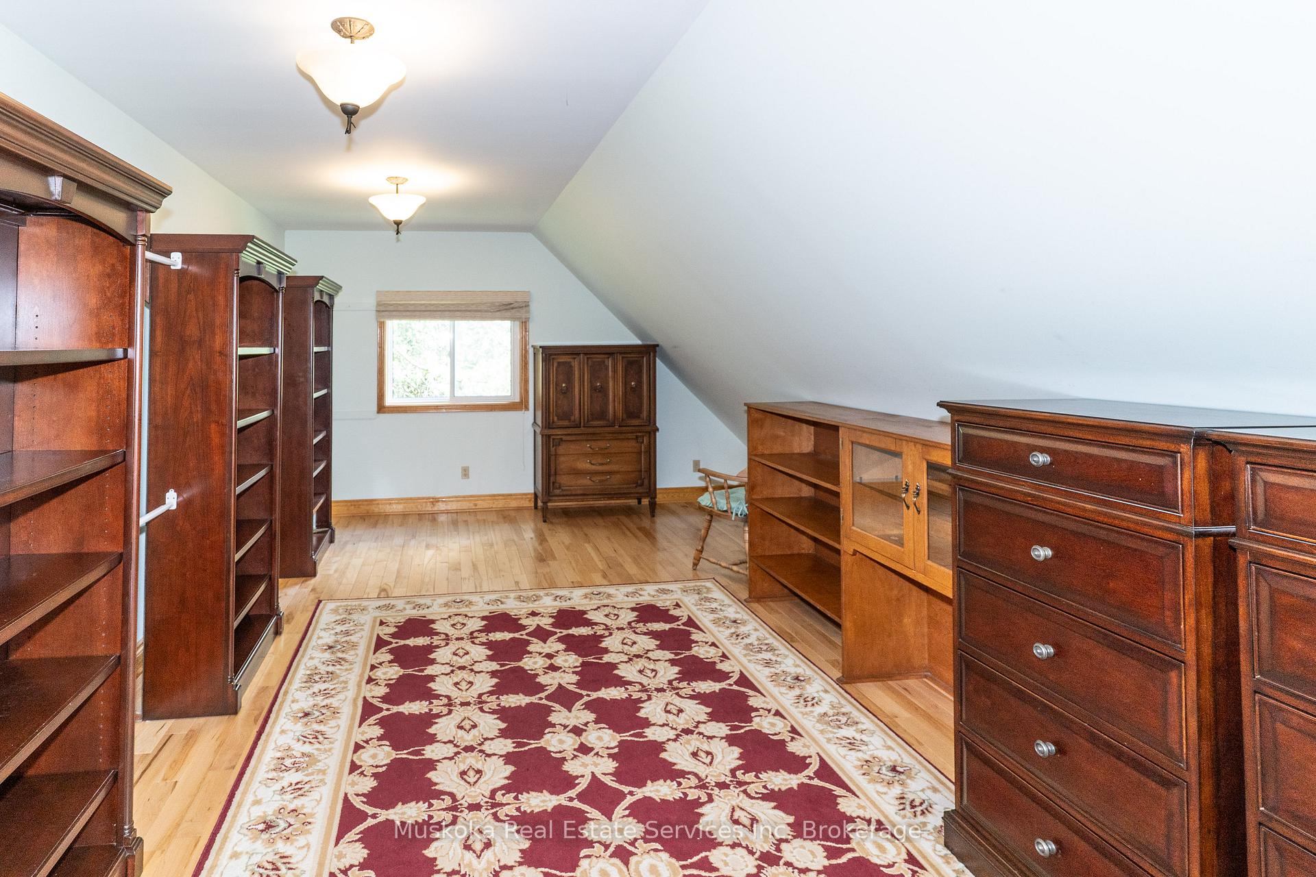 Photo 13 of 655 Farquahar Street, Gravenhurst, Muskoka (S) — HOMEH