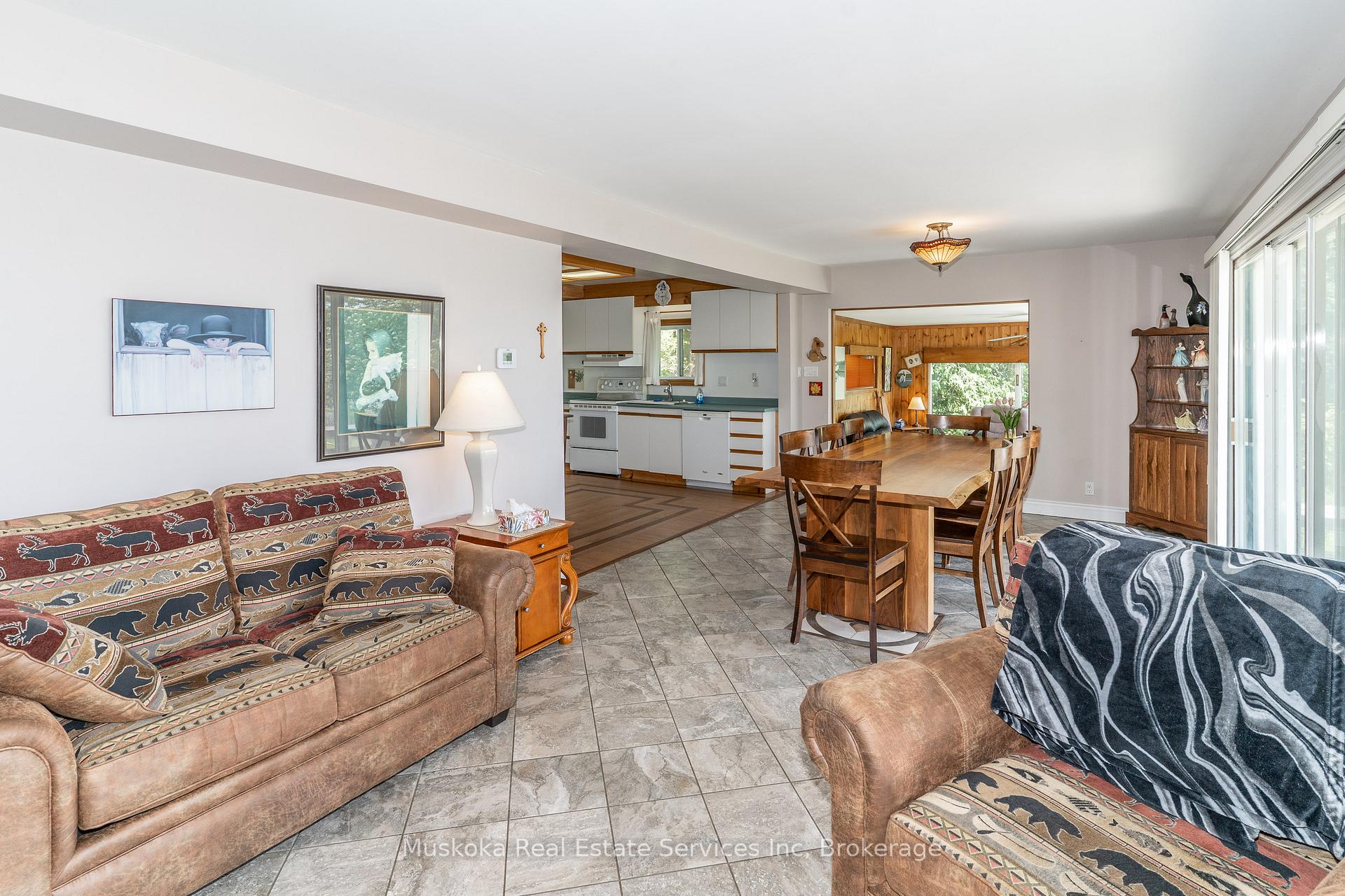 Photo 25 of 655 Farquahar Street, Gravenhurst, Muskoka (S) — HOMEH