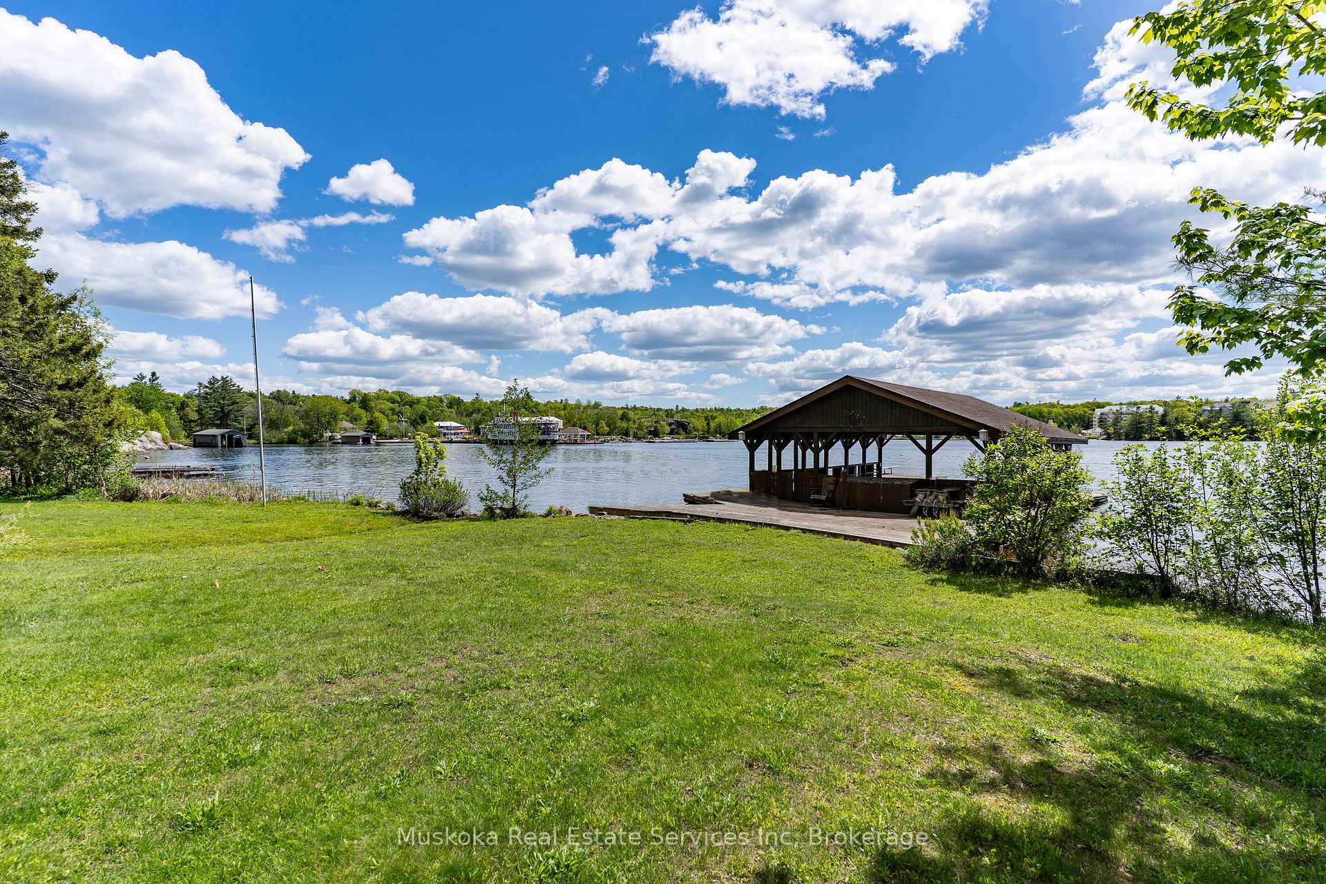Photo 37 of 655 Farquahar Street, Gravenhurst, Muskoka (S) — HOMEH
