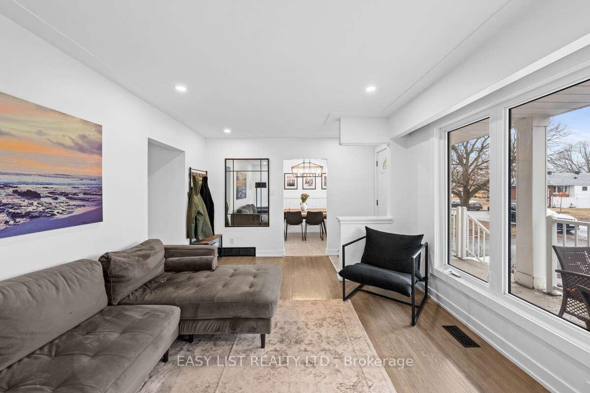 Photo 8 of 756 Dickens Avenue, Ottawa, Elmvale Acres — HOMEH
