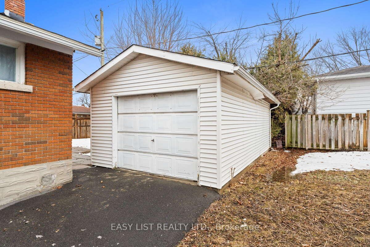 Photo 27 of 756 Dickens Avenue, Ottawa, Elmvale Acres — HOMEH